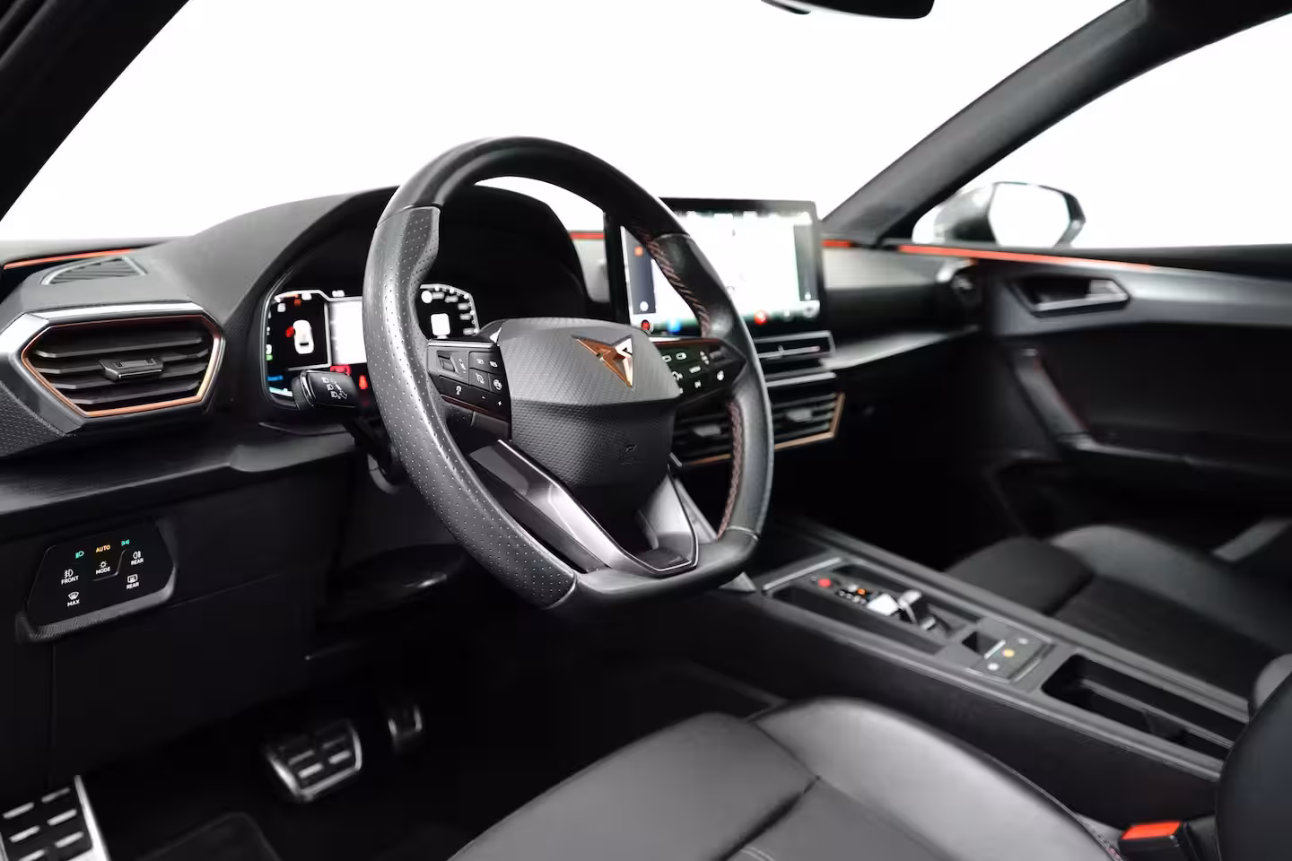 Cupra Leon 1.4 e-Hybrid 204 pk Essential 6-DSG | SoH 89, 33% | Apple Carplay | Parkeersensoren | Crui