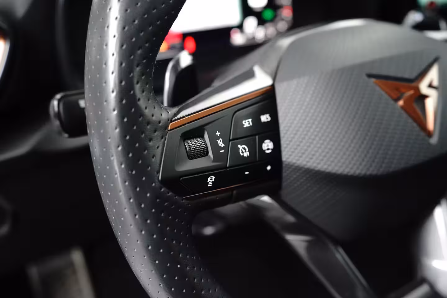 Cupra Leon 1.4 e-Hybrid 204 pk Essential 6-DSG | SoH 89, 33% | Apple Carplay | Parkeersensoren | Crui