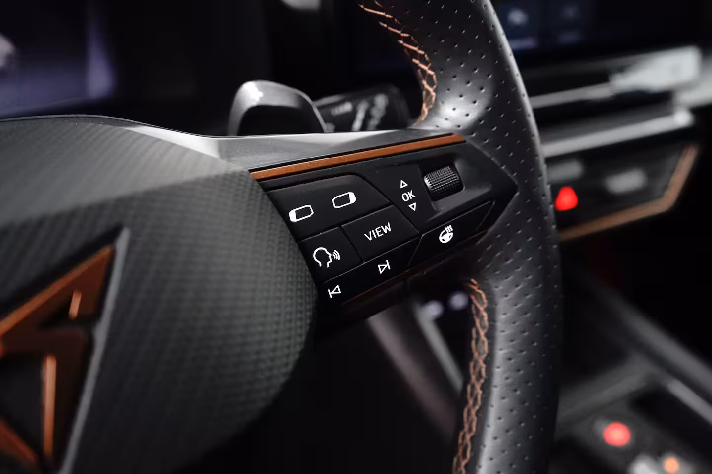 Cupra Leon 1.4 e-Hybrid 204 pk Essential 6-DSG | SoH 89, 33% | Apple Carplay | Parkeersensoren | Crui