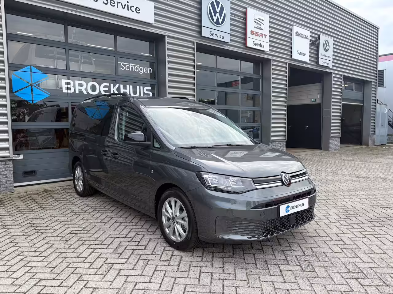 Volkswagen Caddy Maxi 1.5 eHybrid 150 pk DSG-6 Life | Achteruitrijcamera | Cruise control adaptief | Apple Carpl