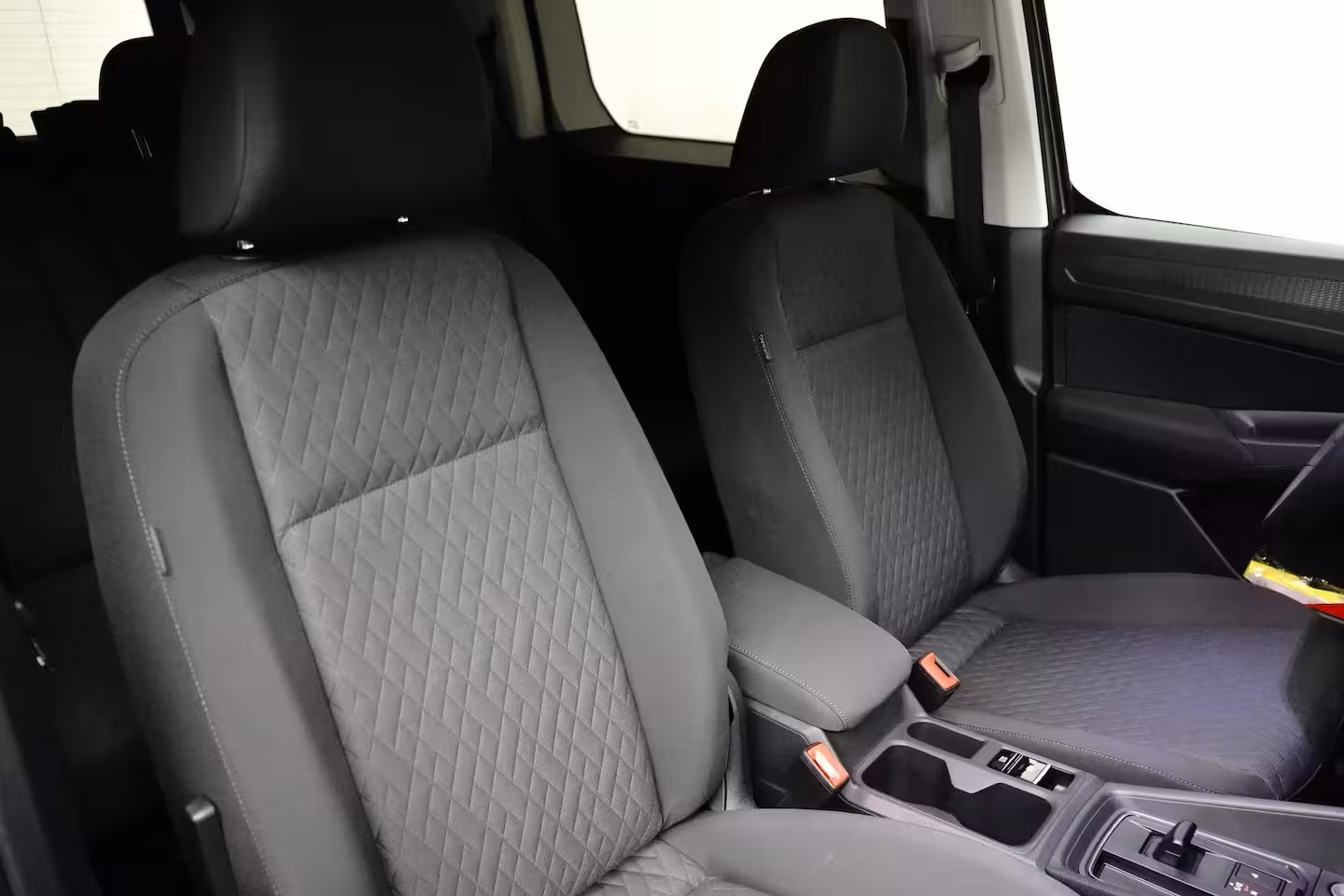 Volkswagen Caddy Maxi 1.5 eHybrid 150 pk DSG-6 Life | Achteruitrijcamera | Cruise control adaptief | Apple Carpl