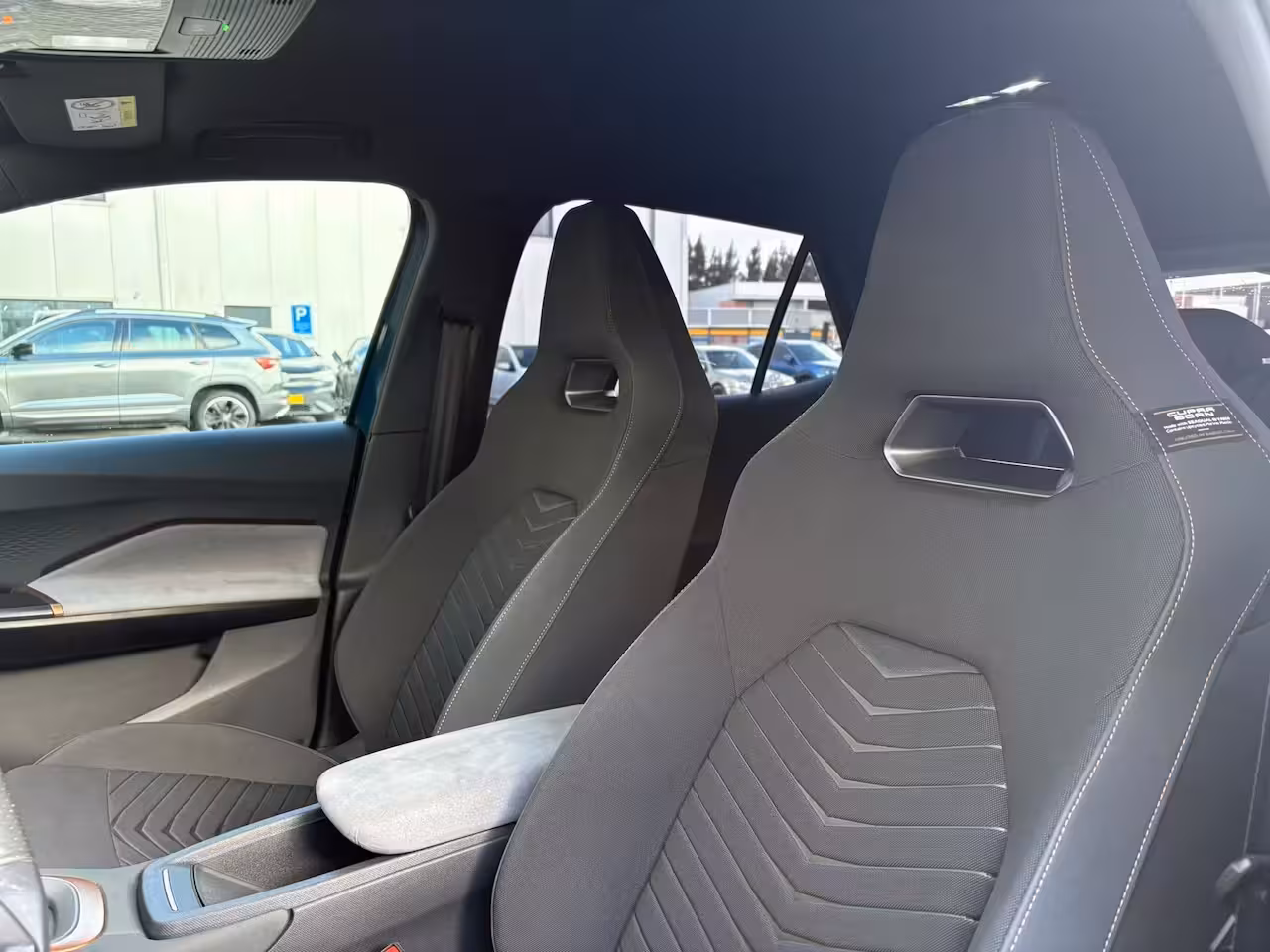 Cupra Born Copper 62 kWh 204 pk | SoH 91, 37% | Achteruitrijcamera | Apple Carplay | Stoelverwarming