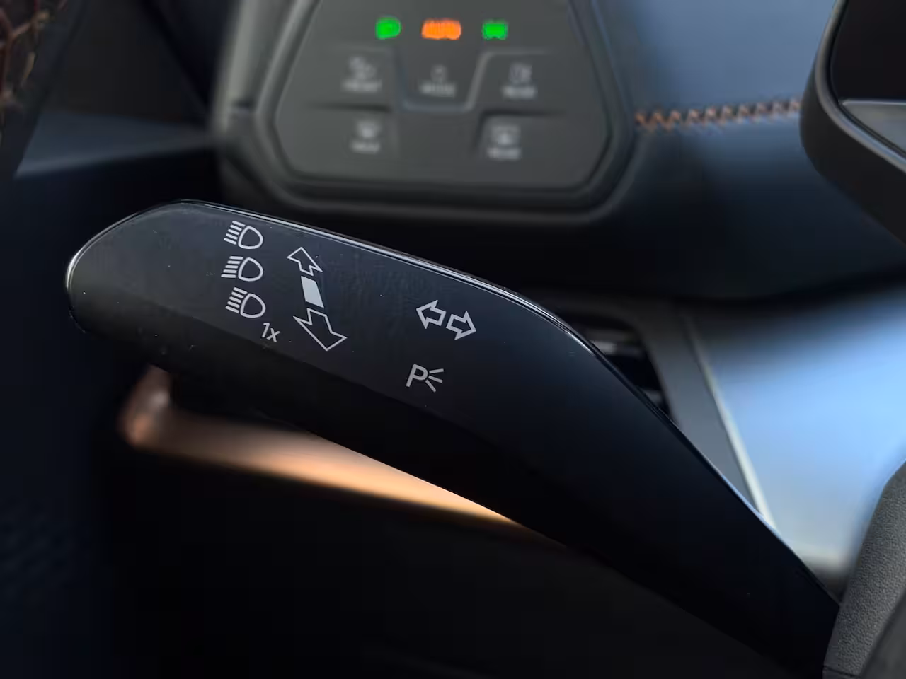 Cupra Born Copper 62 kWh 204 pk | SoH 91, 37% | Achteruitrijcamera | Apple Carplay | Stoelverwarming
