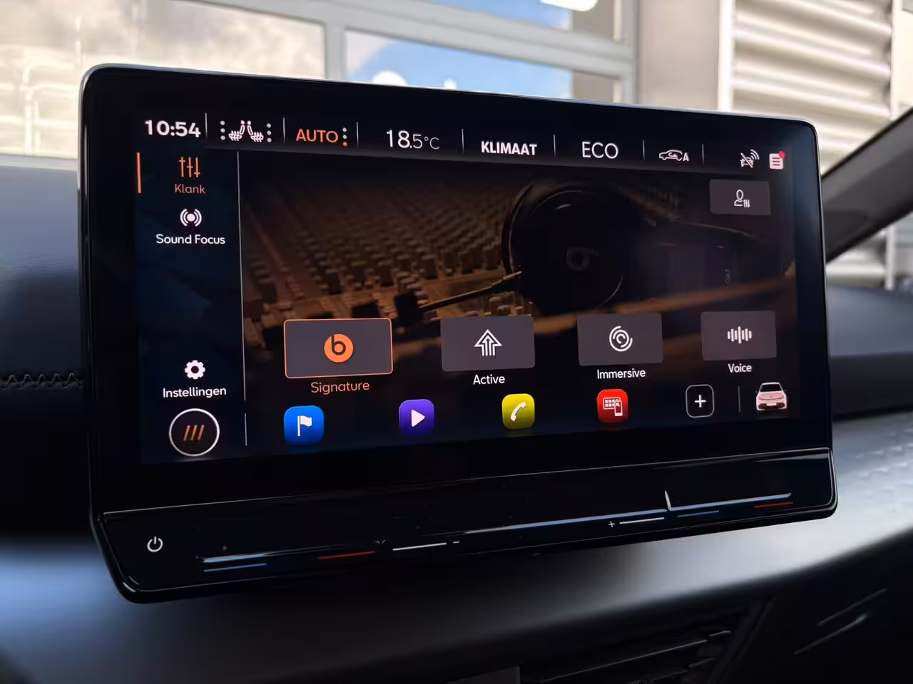 Cupra Born Copper 62 kWh 204 pk | SoH 91, 37% | Achteruitrijcamera | Apple Carplay | Stoelverwarming