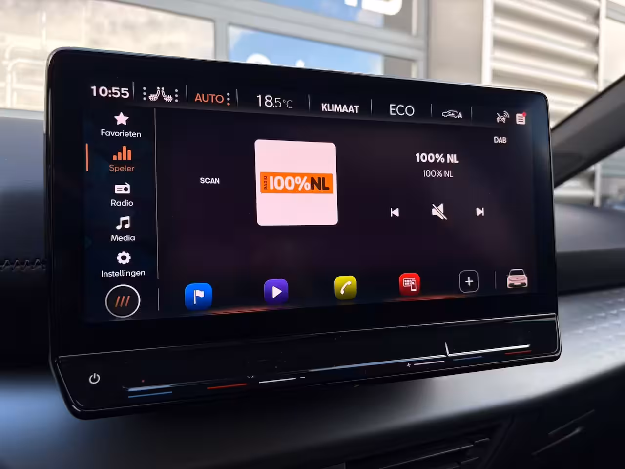 Cupra Born Copper 62 kWh 204 pk | SoH 91, 37% | Achteruitrijcamera | Apple Carplay | Stoelverwarming