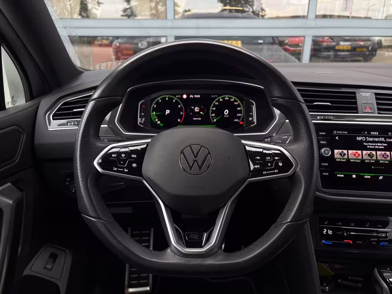 Volkswagen Tiguan Allspace 1.5 TSI 150 pk DSG R-Line Business 7pers. | Wegklapbare Trekhaak | Achteruitrijcamera | Ap
