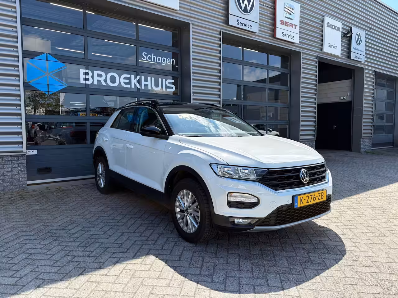 Volkswagen T-Roc 1.5 TSI 150 pk Style 7-DSG | Achteruitrijcamera | Cruise control adaptief | LED koplampen
