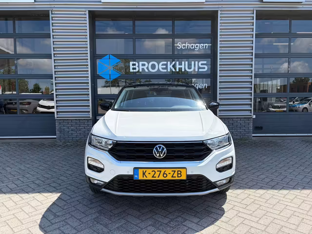 Volkswagen T-Roc 1.5 TSI 150 pk Style 7-DSG | Achteruitrijcamera | Cruise control adaptief | LED koplampen