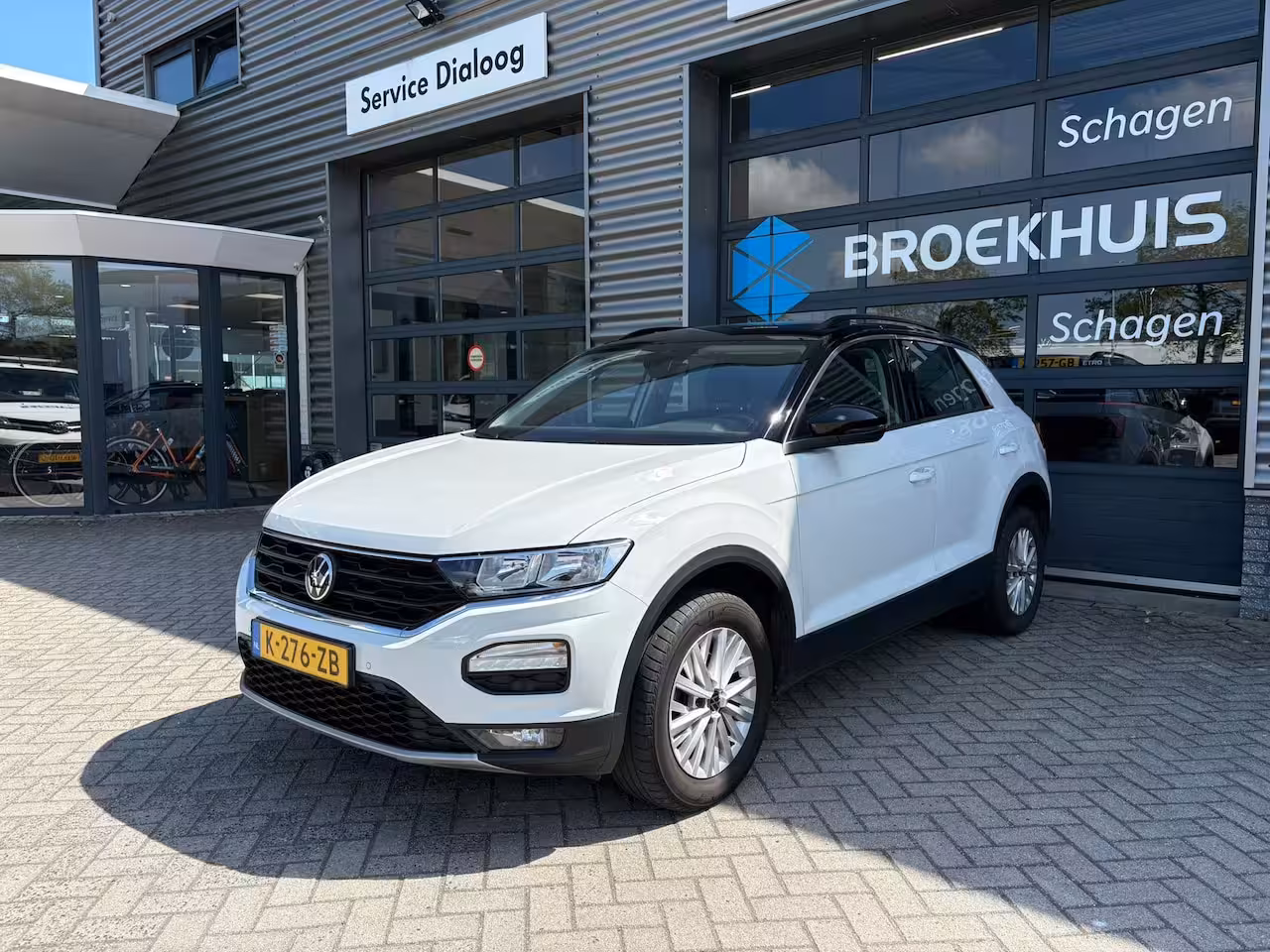 Volkswagen T-Roc 1.5 TSI 150 pk Style 7-DSG | Achteruitrijcamera | Cruise control adaptief | LED koplampen