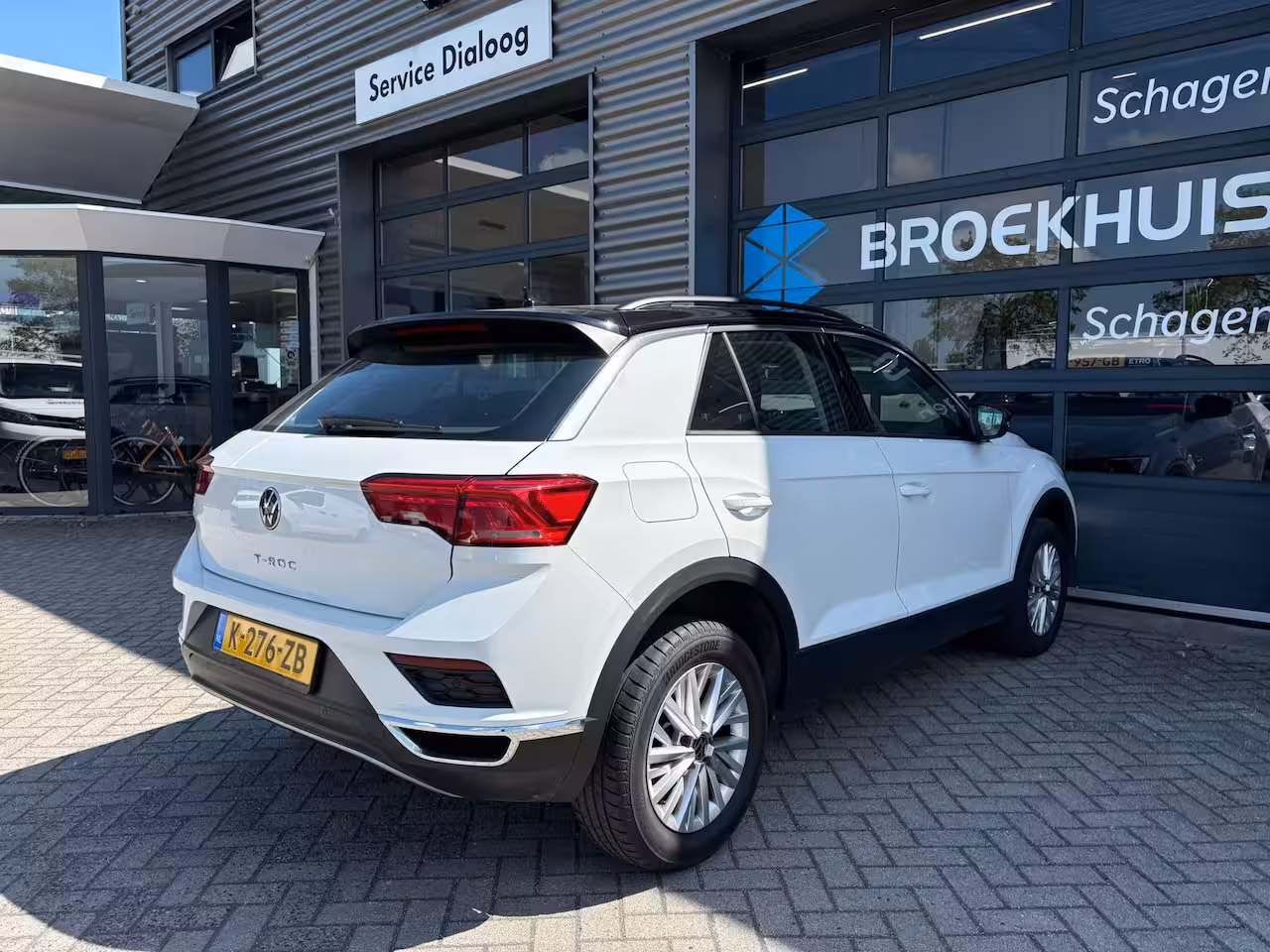 Volkswagen T-Roc 1.5 TSI 150 pk Style 7-DSG | Achteruitrijcamera | Cruise control adaptief | LED koplampen