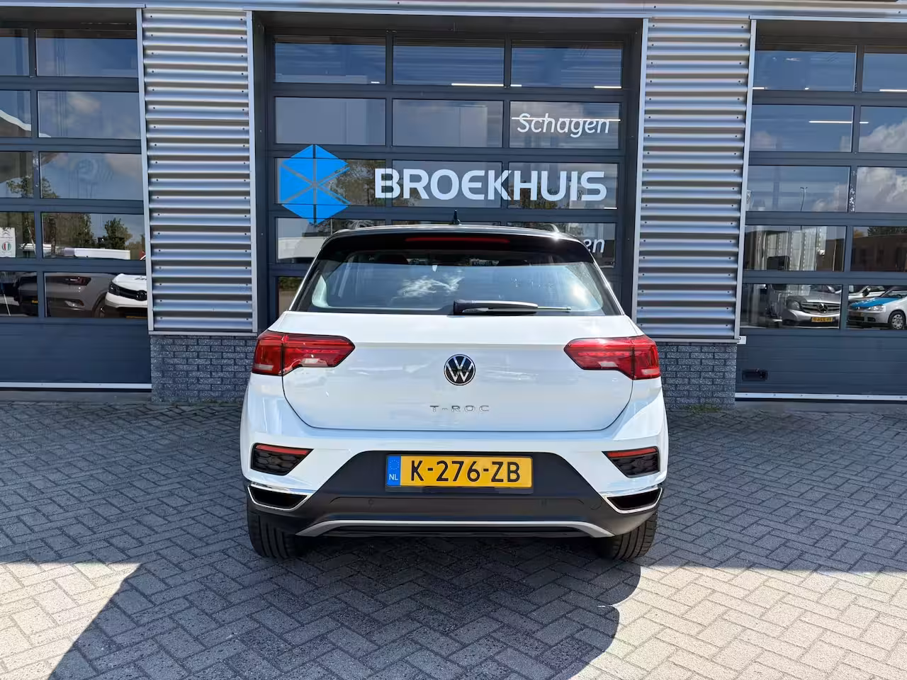 Volkswagen T-Roc 1.5 TSI 150 pk Style 7-DSG | Achteruitrijcamera | Cruise control adaptief | LED koplampen