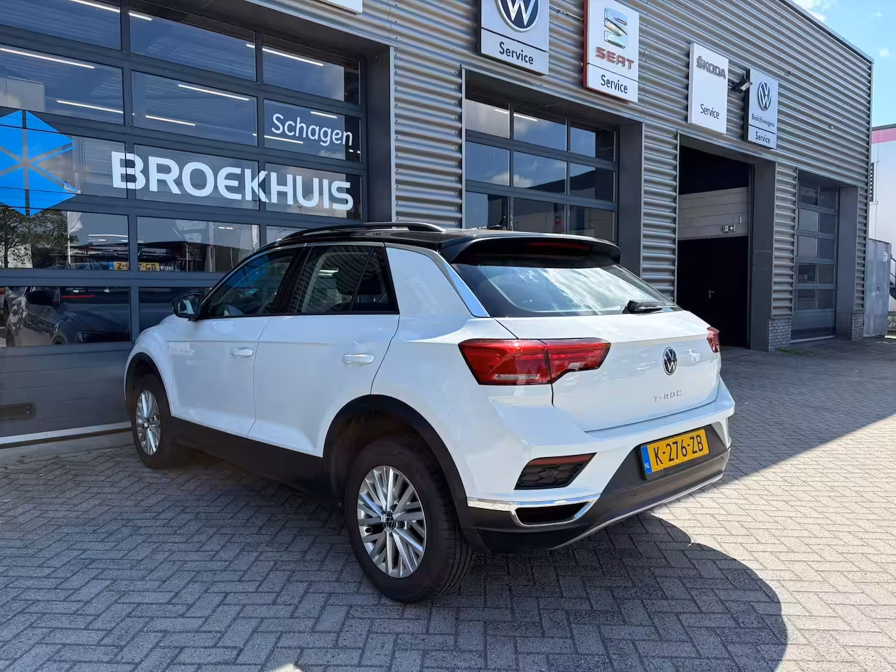 Volkswagen T-Roc 1.5 TSI 150 pk Style 7-DSG | Achteruitrijcamera | Cruise control adaptief | LED koplampen