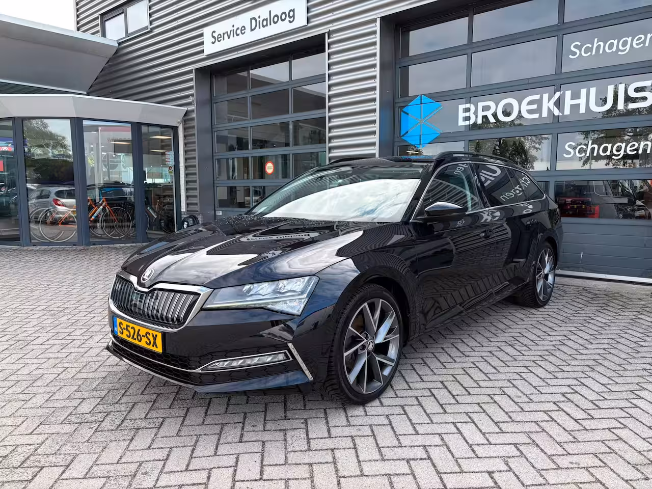 Skoda Superb Combi 1.4 TSI 218 pk iV Business Edition Plus 6-DSG | Panoramadak | Achteruitrijcamera | Navigat
