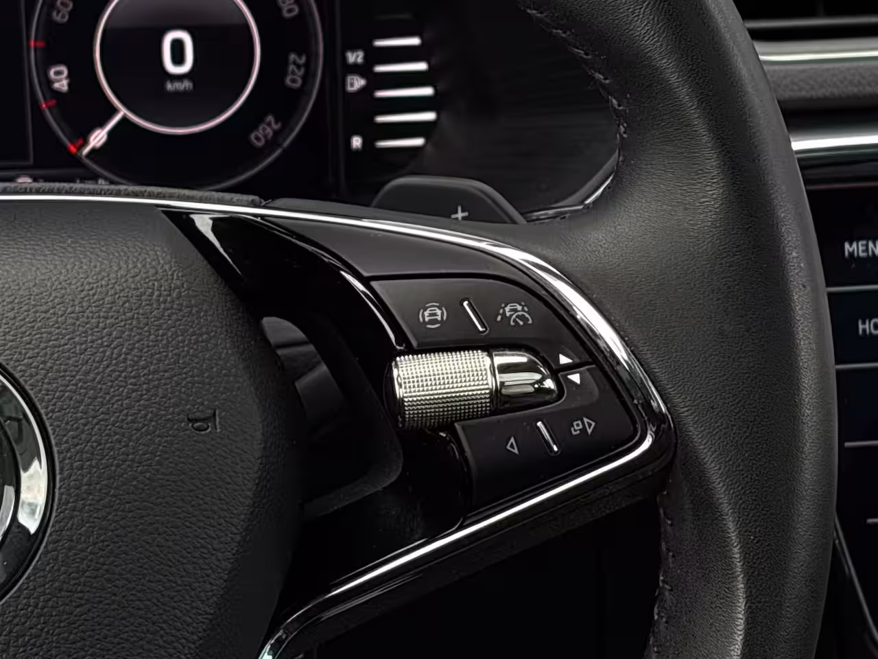 Skoda Superb Combi 1.4 TSI 218 pk iV Business Edition Plus 6-DSG | Panoramadak | Achteruitrijcamera | Navigat