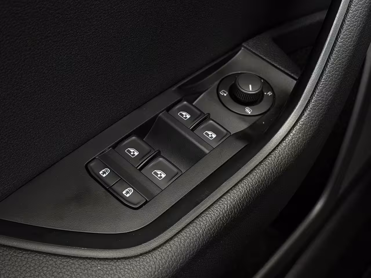 Skoda Superb Combi 1.4 TSI 218 pk iV Business Edition Plus 6-DSG | Panoramadak | Achteruitrijcamera | Navigat