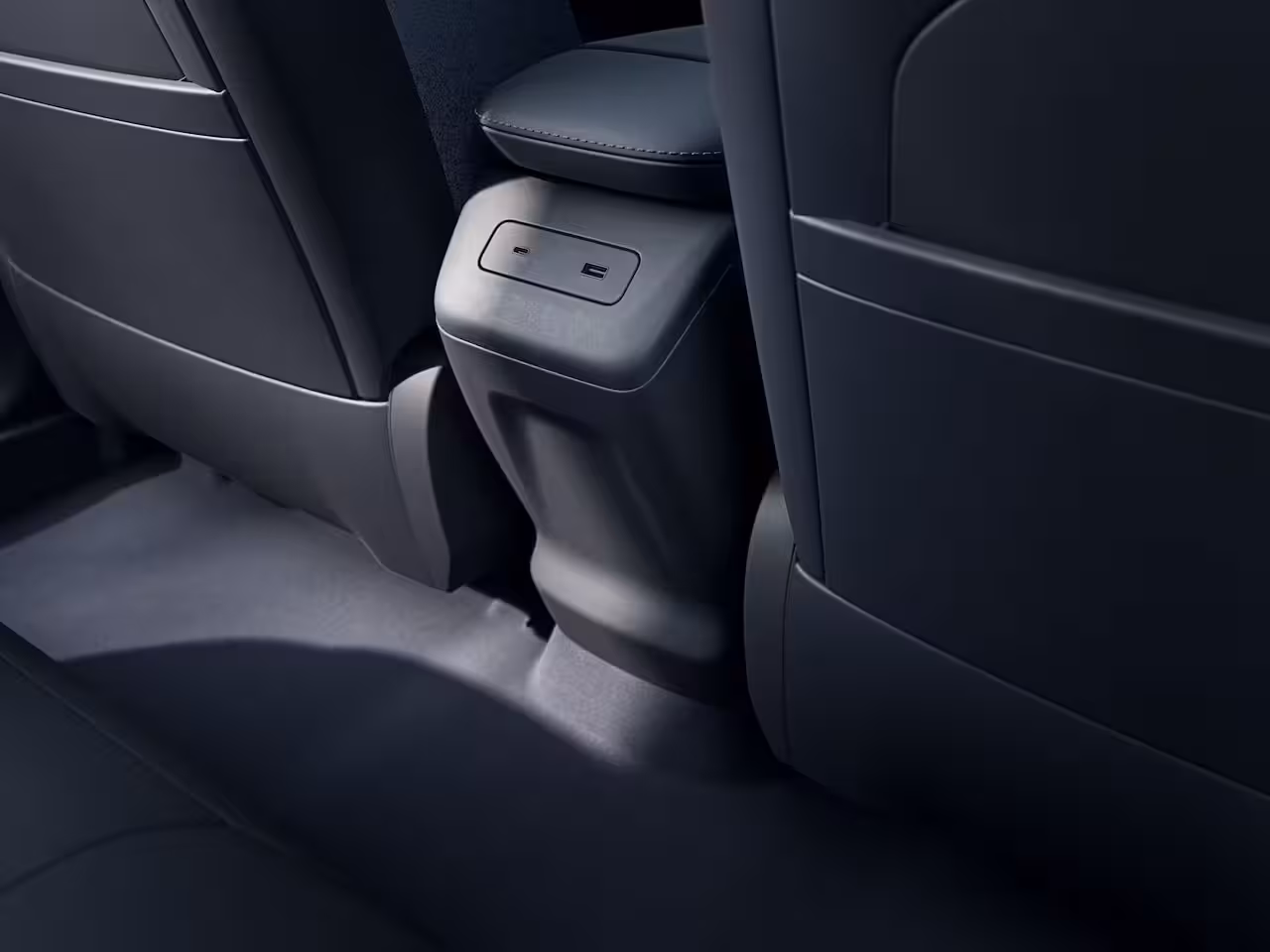 Lynk & Co 02 Business Edition 66 kWh | 11 kW lader | Achteruitrijcamera | Apple Carplay/Android Auto|te