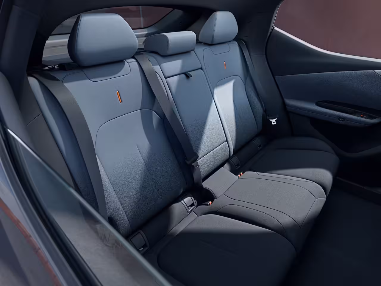 Lynk & Co 02 Business Edition 66 kWh | 11 kW lader | Achteruitrijcamera | Apple Carplay/Android Auto|te