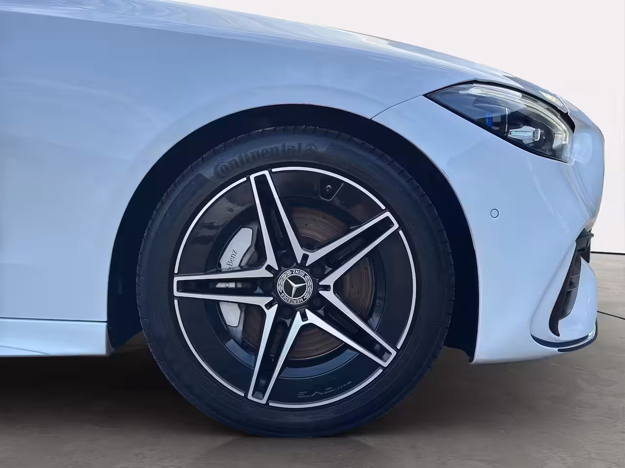 Mercedes-Benz C-klasse Estate 200 Launch Edition AMG Line | 360 Camera | Panoramadak | Adapt. Cruise | Apple Carplay/And