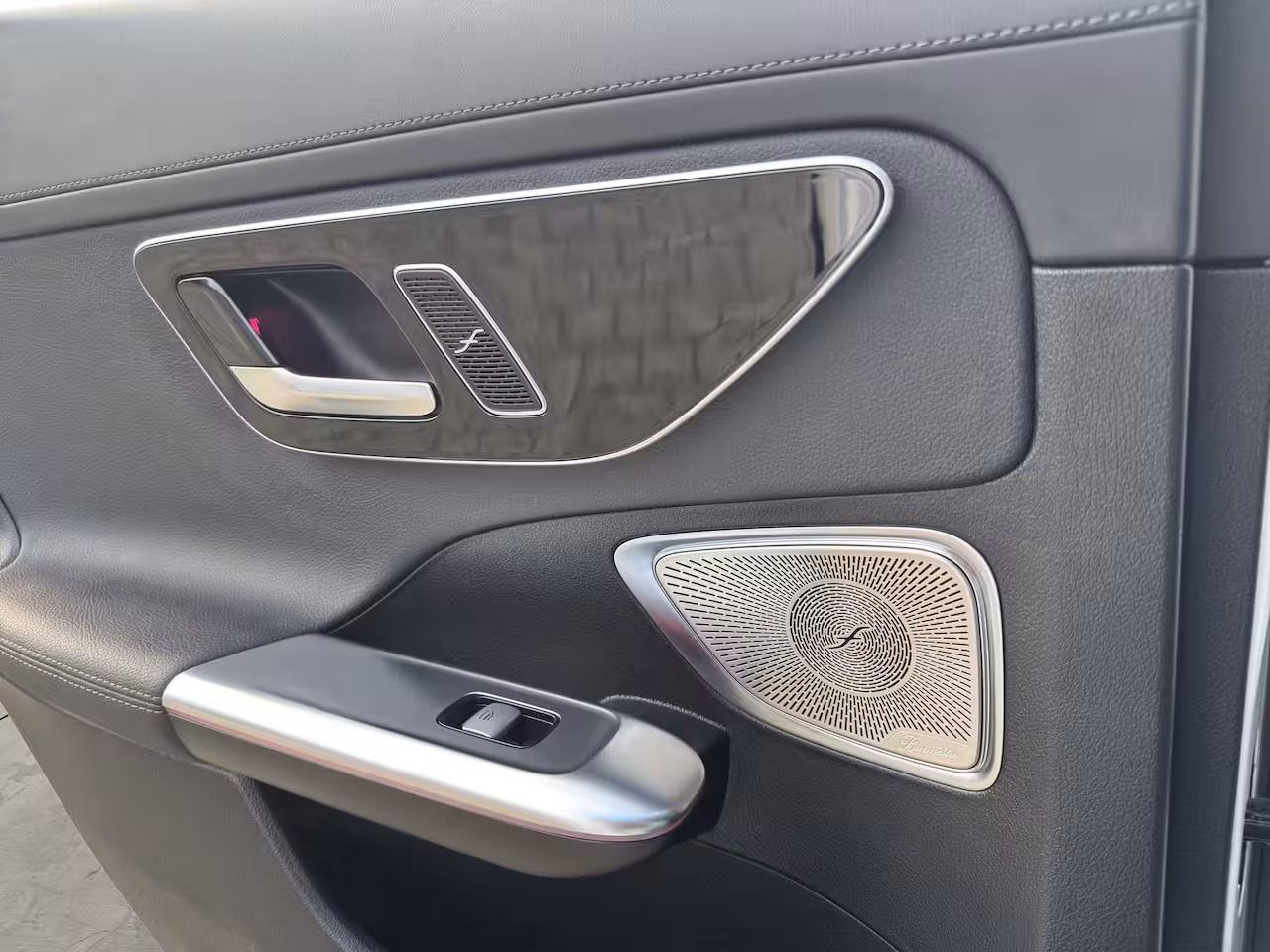 Mercedes-Benz C-klasse Estate 200 Launch Edition AMG Line | 360 Camera | Panoramadak | Adapt. Cruise | Apple Carplay/And