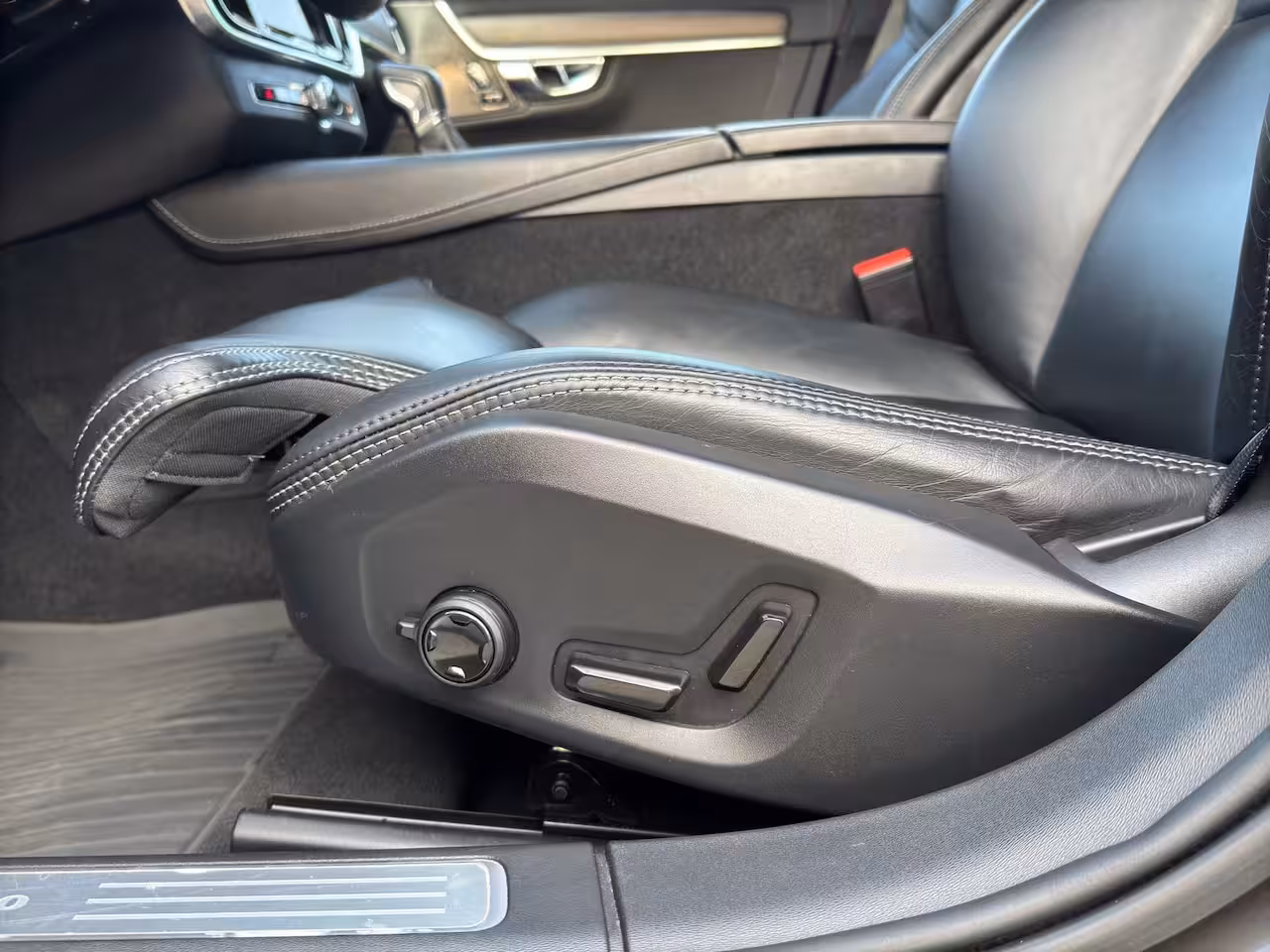 Volvo V90 Cross Country 2.0 T5 AWD Pro | Camera | Apple Carplay\Android Auto | Adapt. Cruise | 21' |