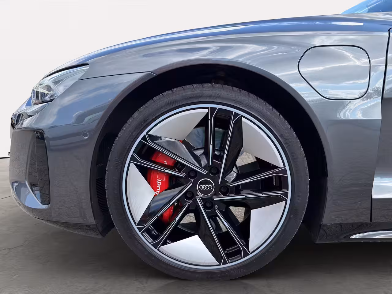 Audi e-tron GT RS 93 kWh | Premium audio installatie | 360° Camera | Voorstoelen met massagefunctie en ge