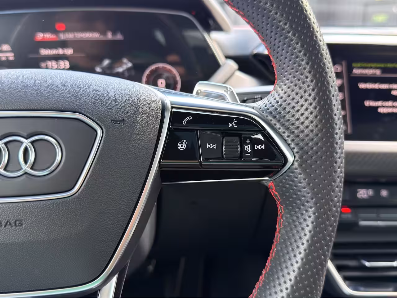 Audi e-tron GT RS 93 kWh | Premium audio installatie | 360° Camera | Voorstoelen met massagefunctie en ge
