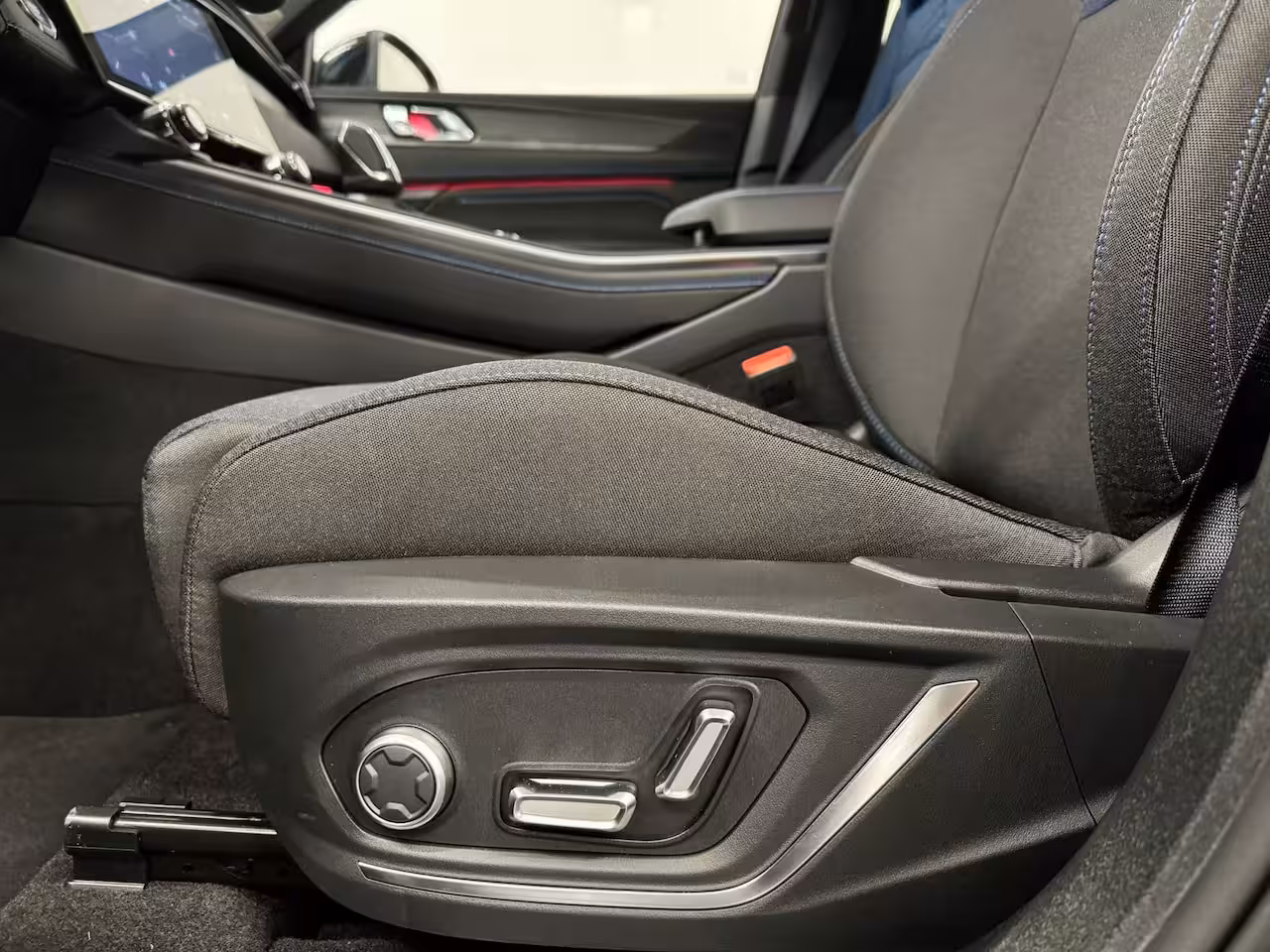 Lynk & Co 01 1.5 | 360 Camera | Panoramadak | Apple Carplay\Android Auto | Cruise control adaptief |