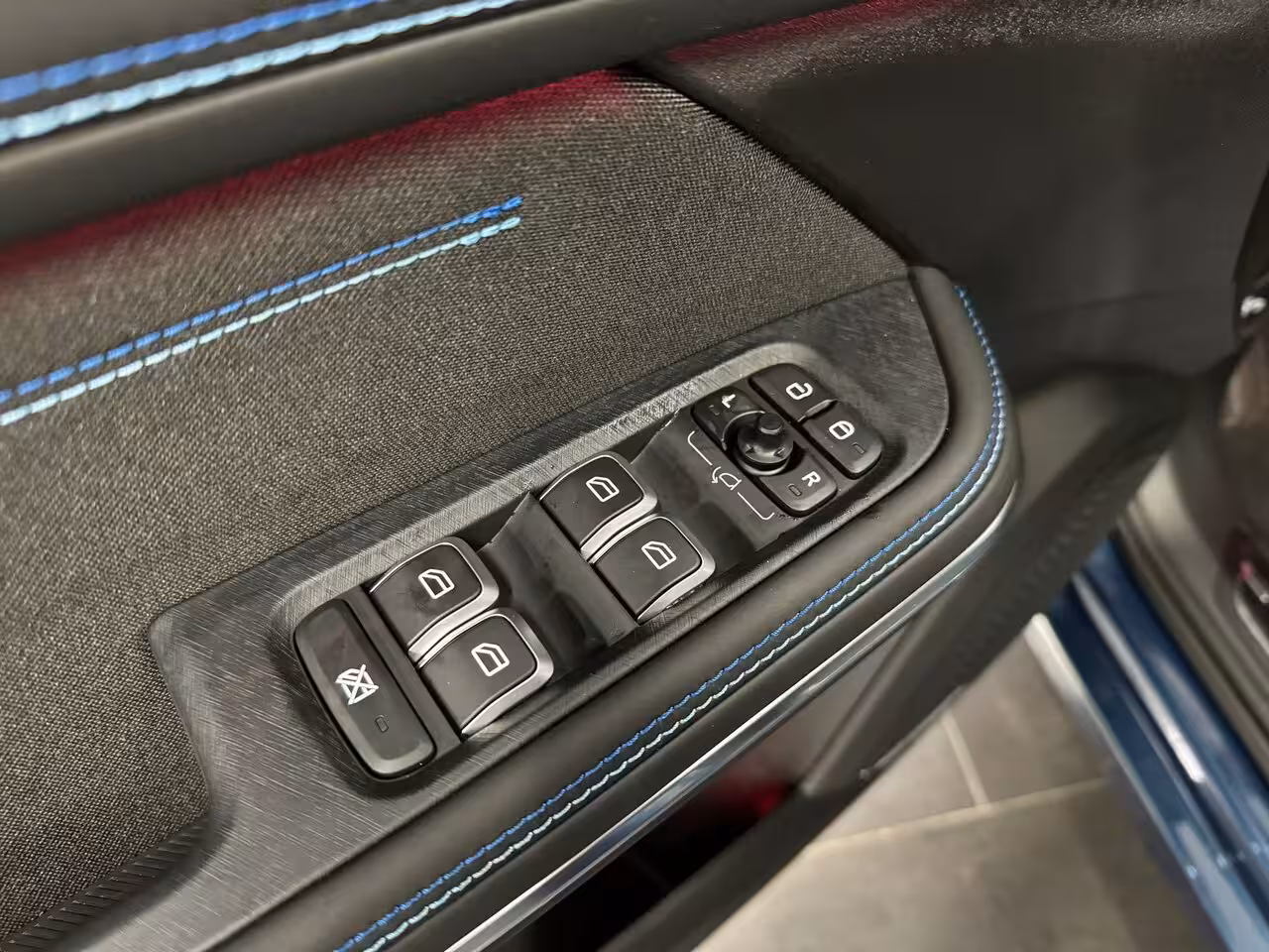 Lynk & Co 01 1.5 | 360 Camera | Panoramadak | Apple Carplay\Android Auto | Cruise control adaptief |