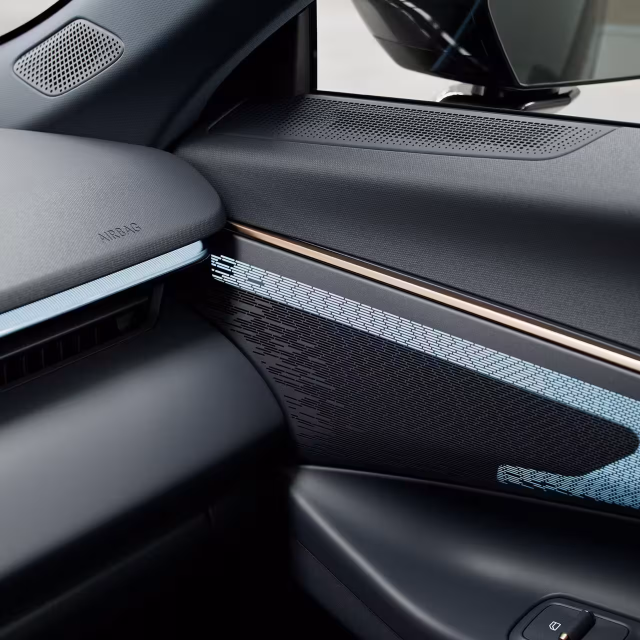 Lynk & Co 08 1.5 Business Edition | 11 kW lader | Alarmsysteem | Apple Carplay/Android Auto|telefoonint