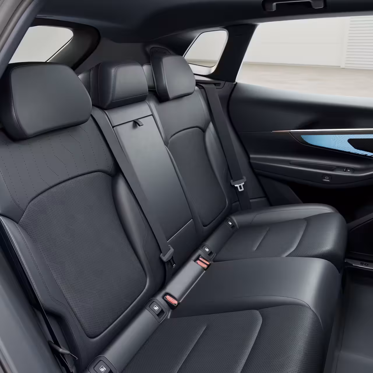 Lynk & Co 08 1.5 Business Edition | 11 kW lader | Alarmsysteem | Apple Carplay/Android Auto|telefoonint