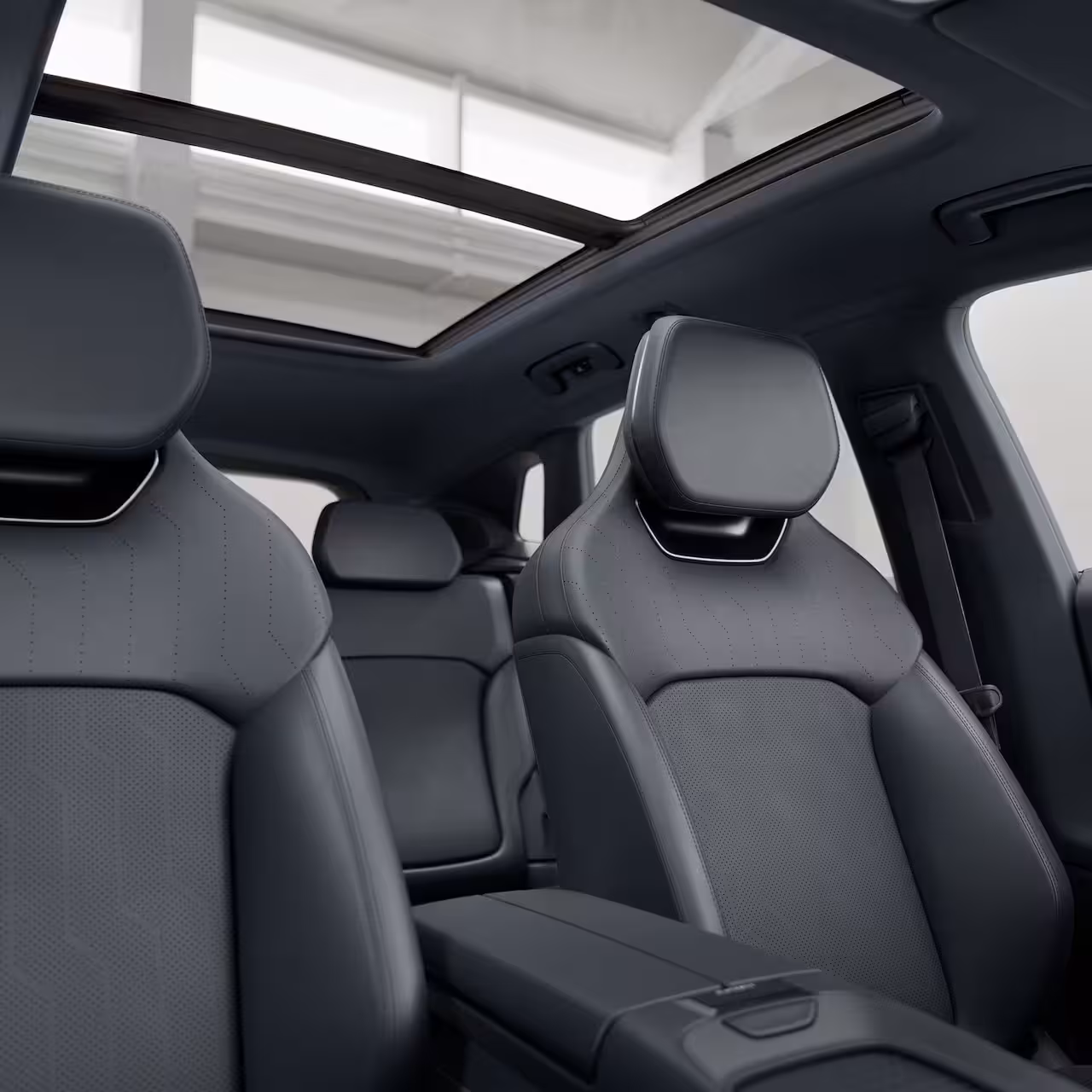 Lynk & Co 08 1.5 Business Edition | 11 kW lader | Alarmsysteem | Apple Carplay/Android Auto|telefoonint