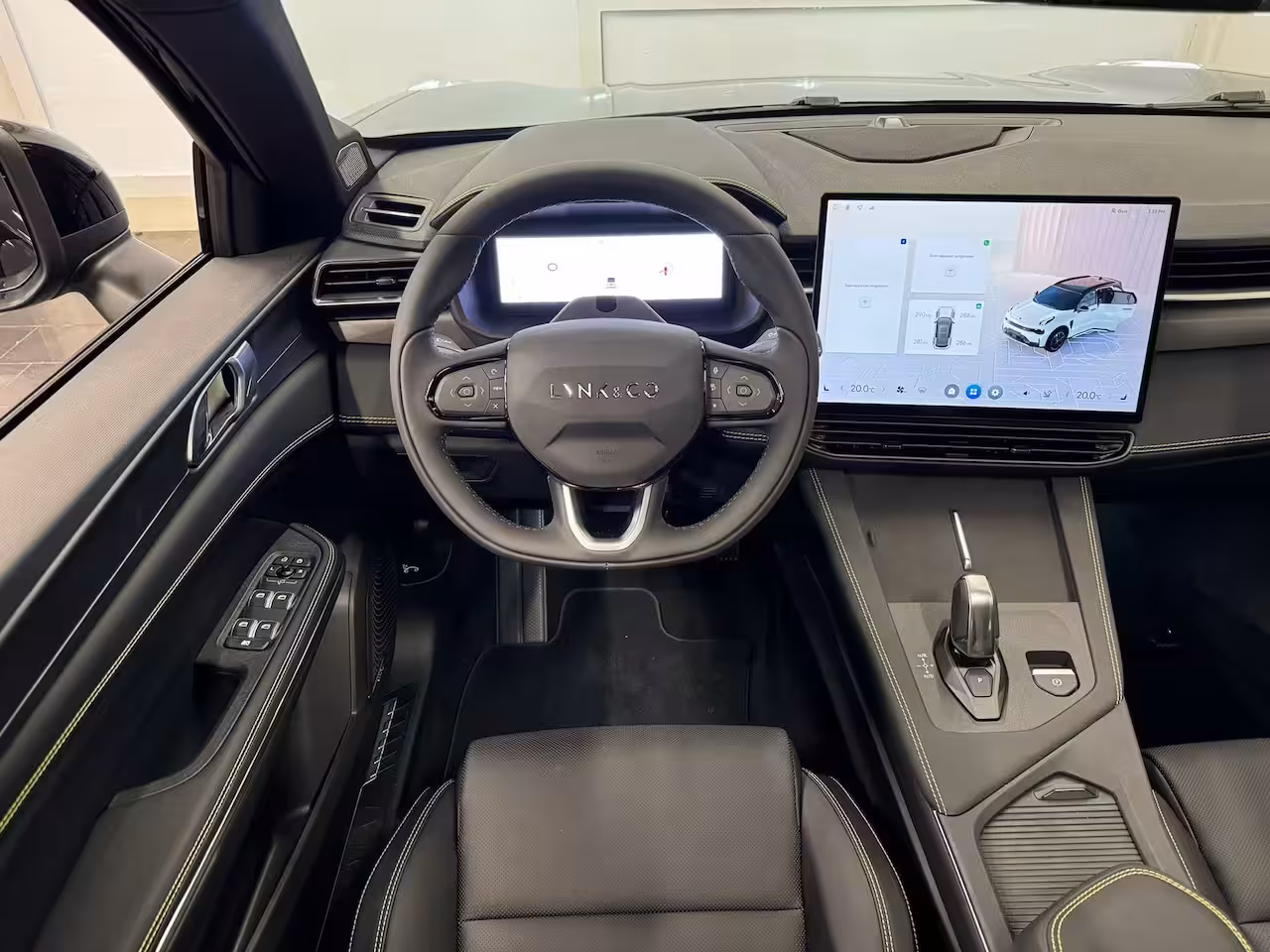 Lynk & Co 01 More | Alarmsysteem | Apple Carplay/Android Auto|telefoonintegratie premium | Audio instal