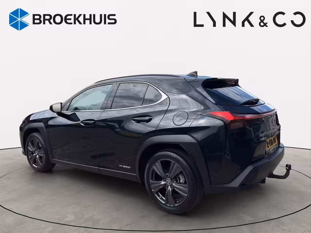 Lexus UX 250h Executive Line | Trekhaak | Stoelverwarming | Cruise control | Achteruitrij