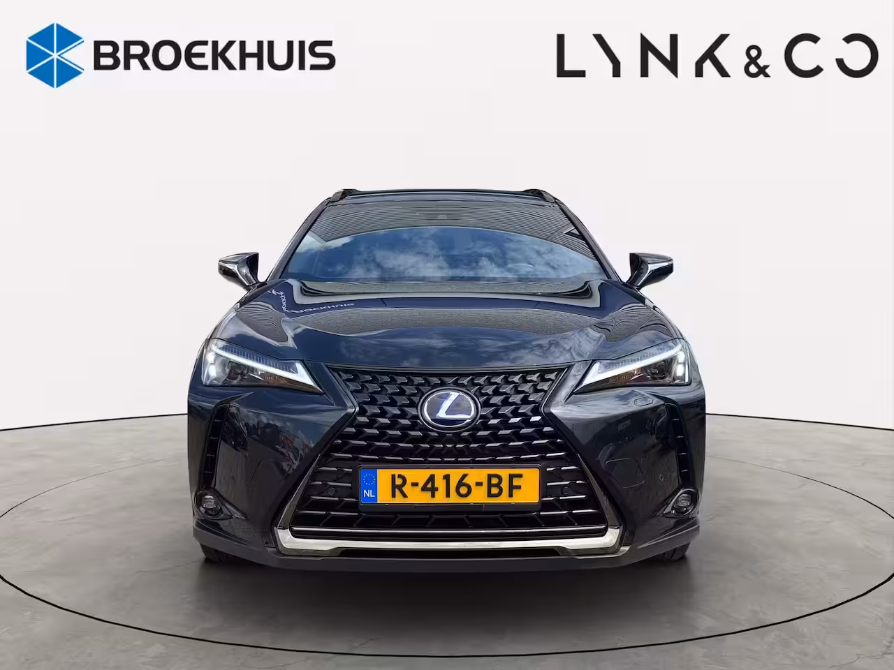 Lexus UX 250h Executive Line | Trekhaak | Stoelverwarming | Cruise control | Achteruitrij