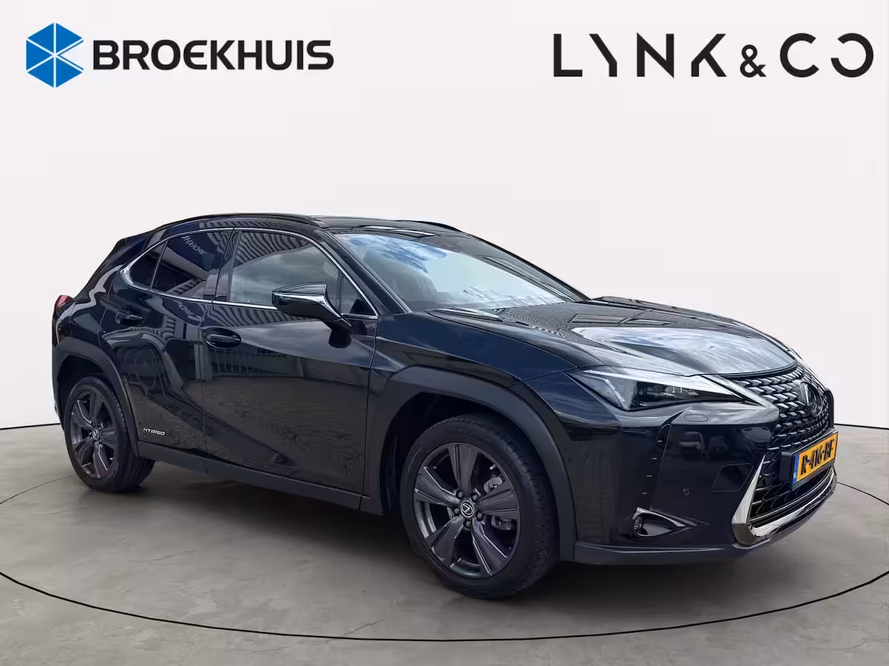 Lexus UX 250h Executive Line | Trekhaak | Stoelverwarming | Cruise control | Achteruitrij