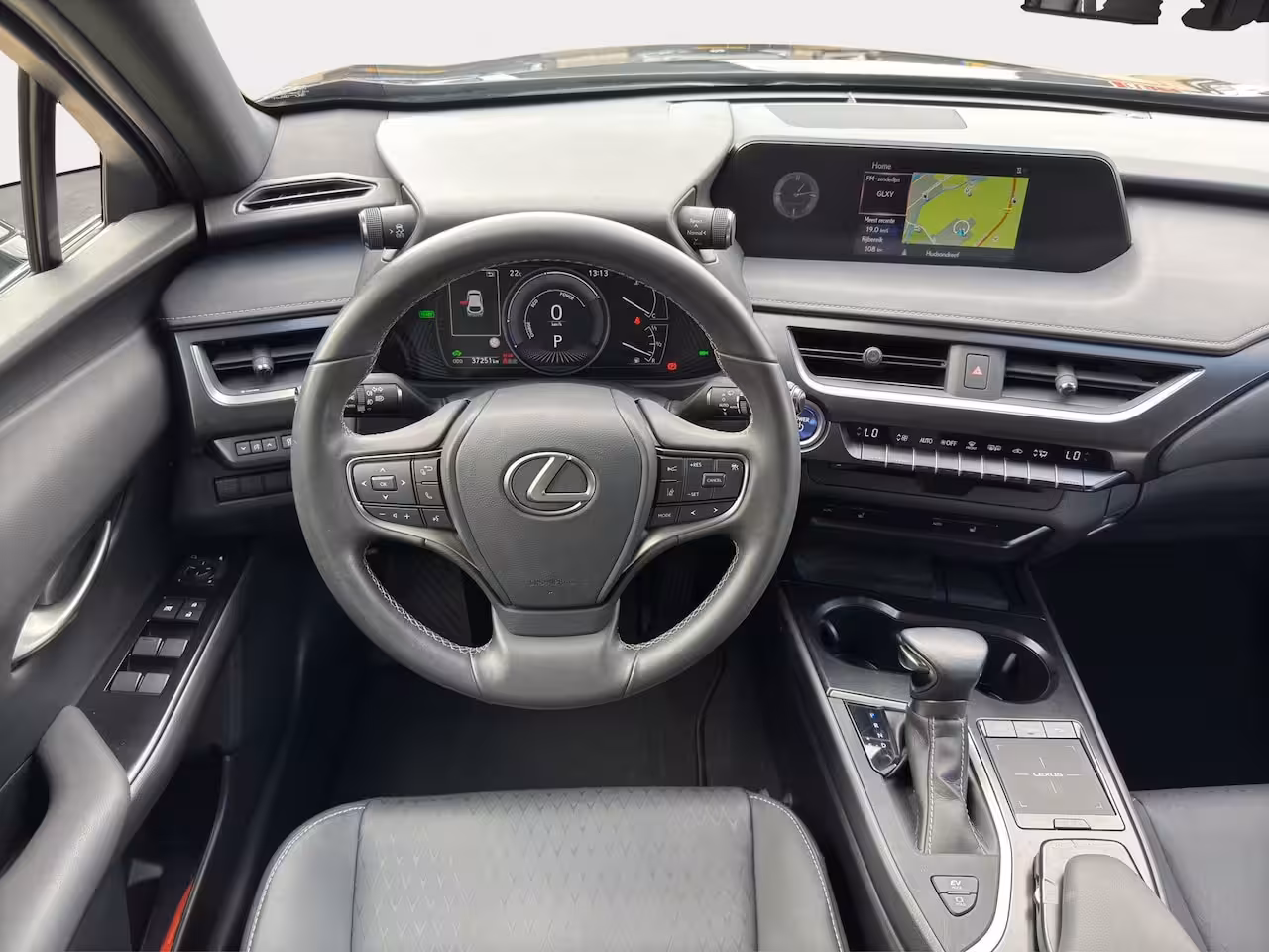 Lexus UX 250h Executive Line | Trekhaak | Stoelverwarming | Cruise control | Achteruitrij