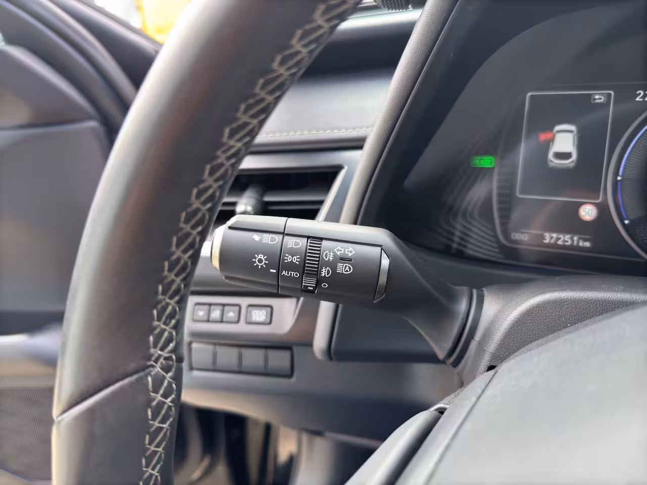 Lexus UX 250h Executive Line | Trekhaak | Stoelverwarming | Cruise control | Achteruitrij