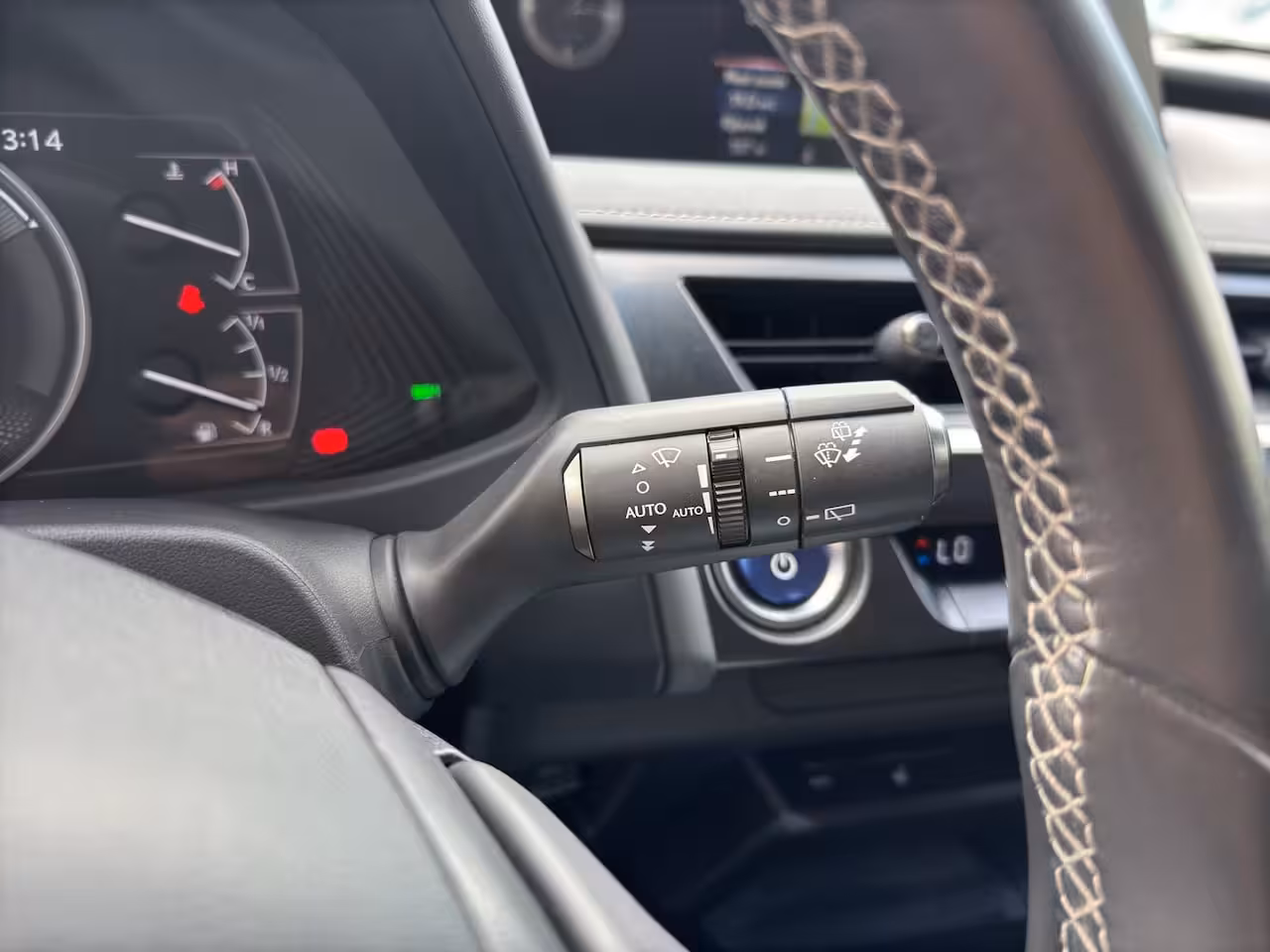 Lexus UX 250h Executive Line | Trekhaak | Stoelverwarming | Cruise control | Achteruitrij