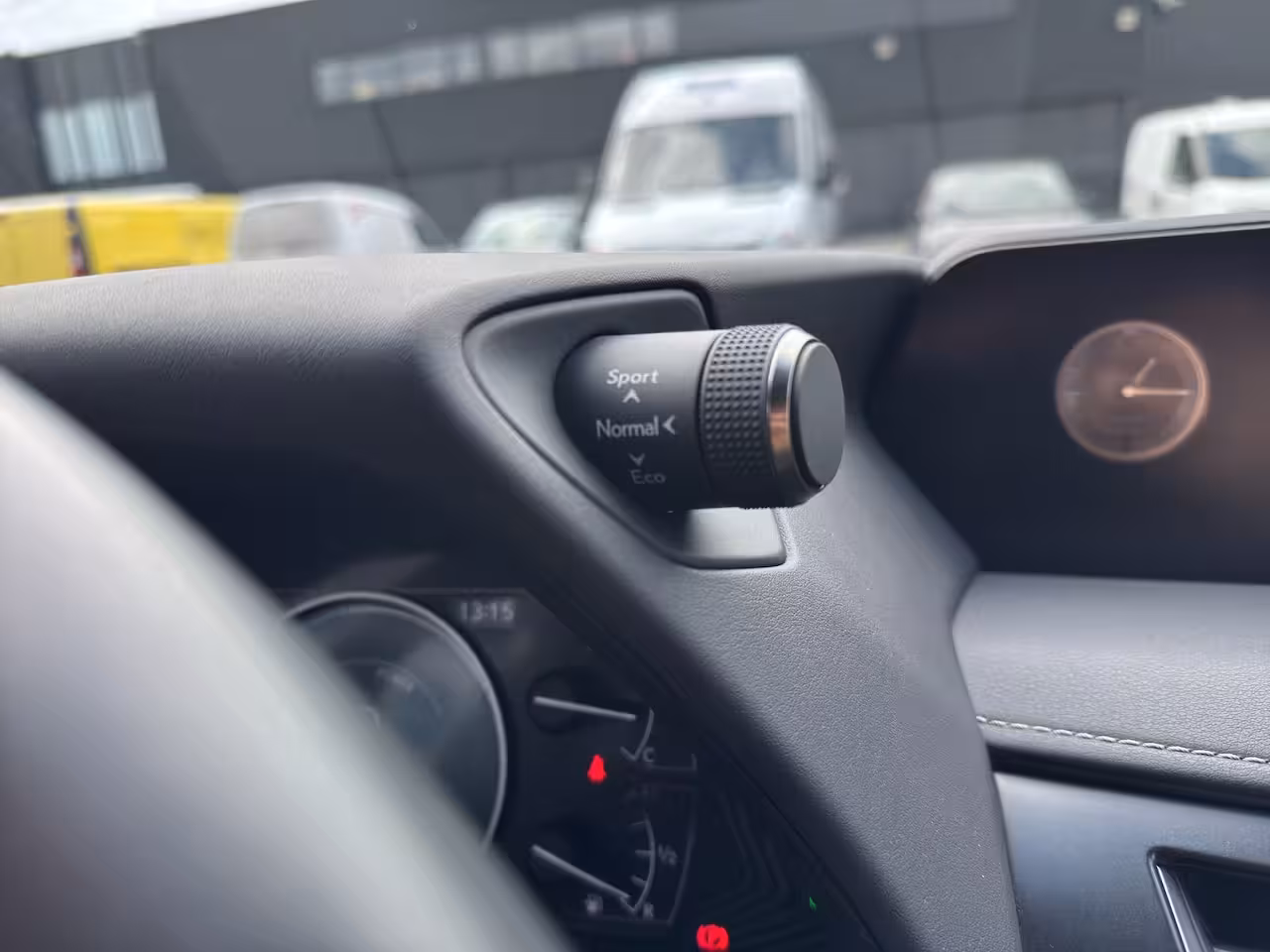 Lexus UX 250h Executive Line | Trekhaak | Stoelverwarming | Cruise control | Achteruitrij