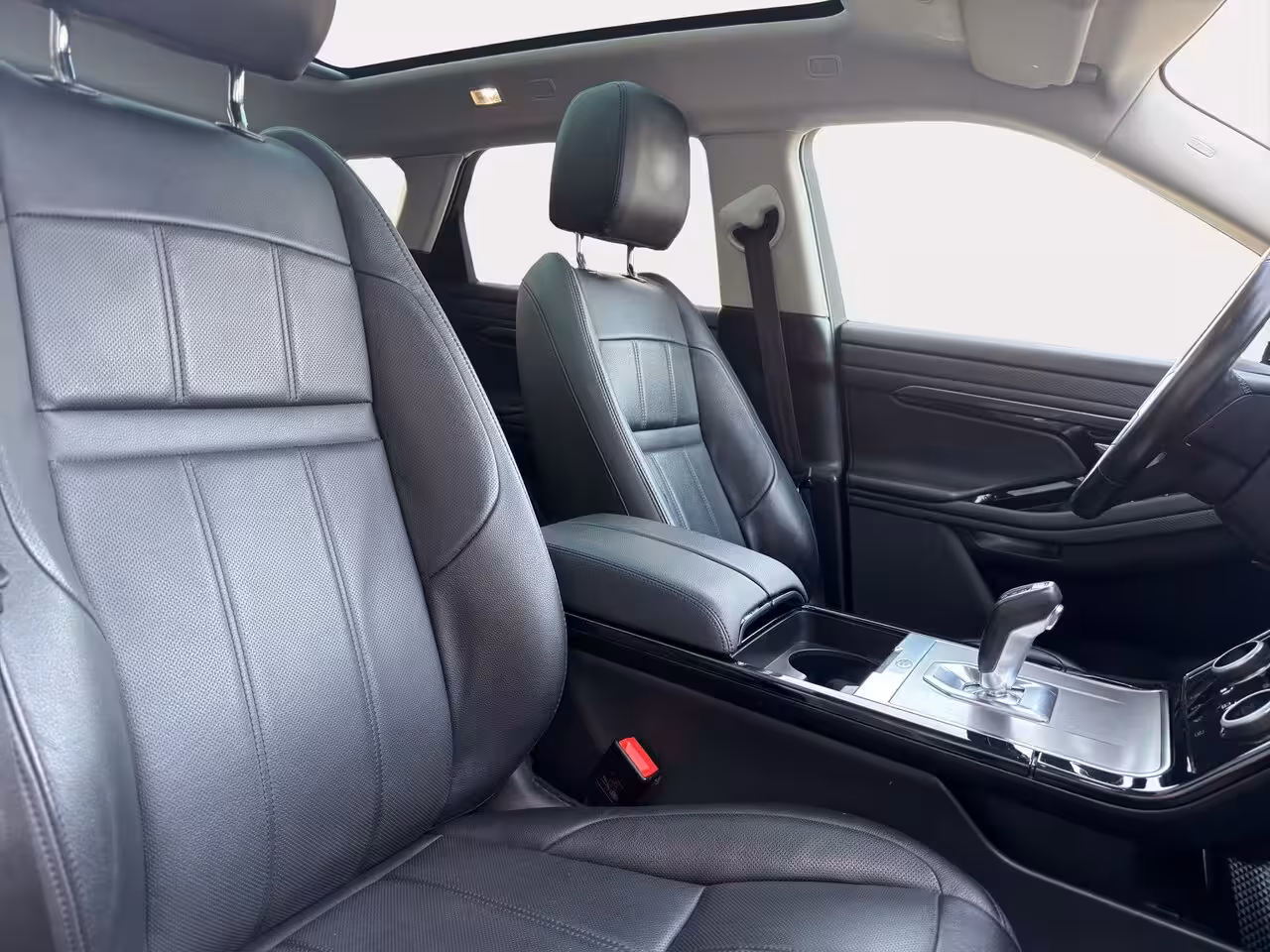 Land Rover Range Rover Evoque 1.5 P300e AWD SE 309 PK Panoramadak | Volleder | 360 Camera | Elektrische stoel | | 18" Ve