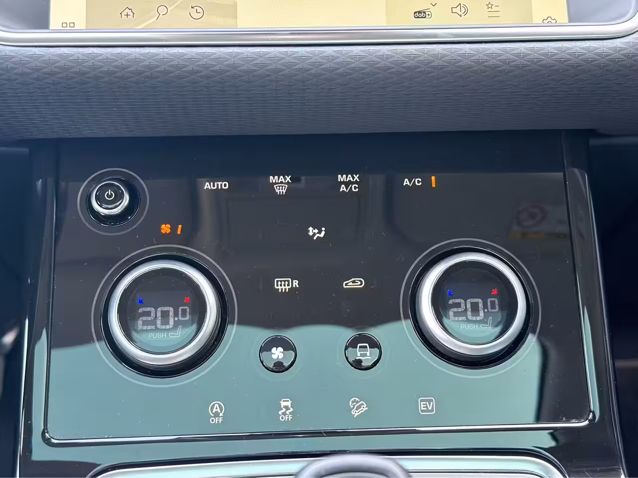 Land Rover Range Rover Evoque 1.5 P300e AWD SE 309 PK Panoramadak | Volleder | 360 Camera | Elektrische stoel | | 18" Ve