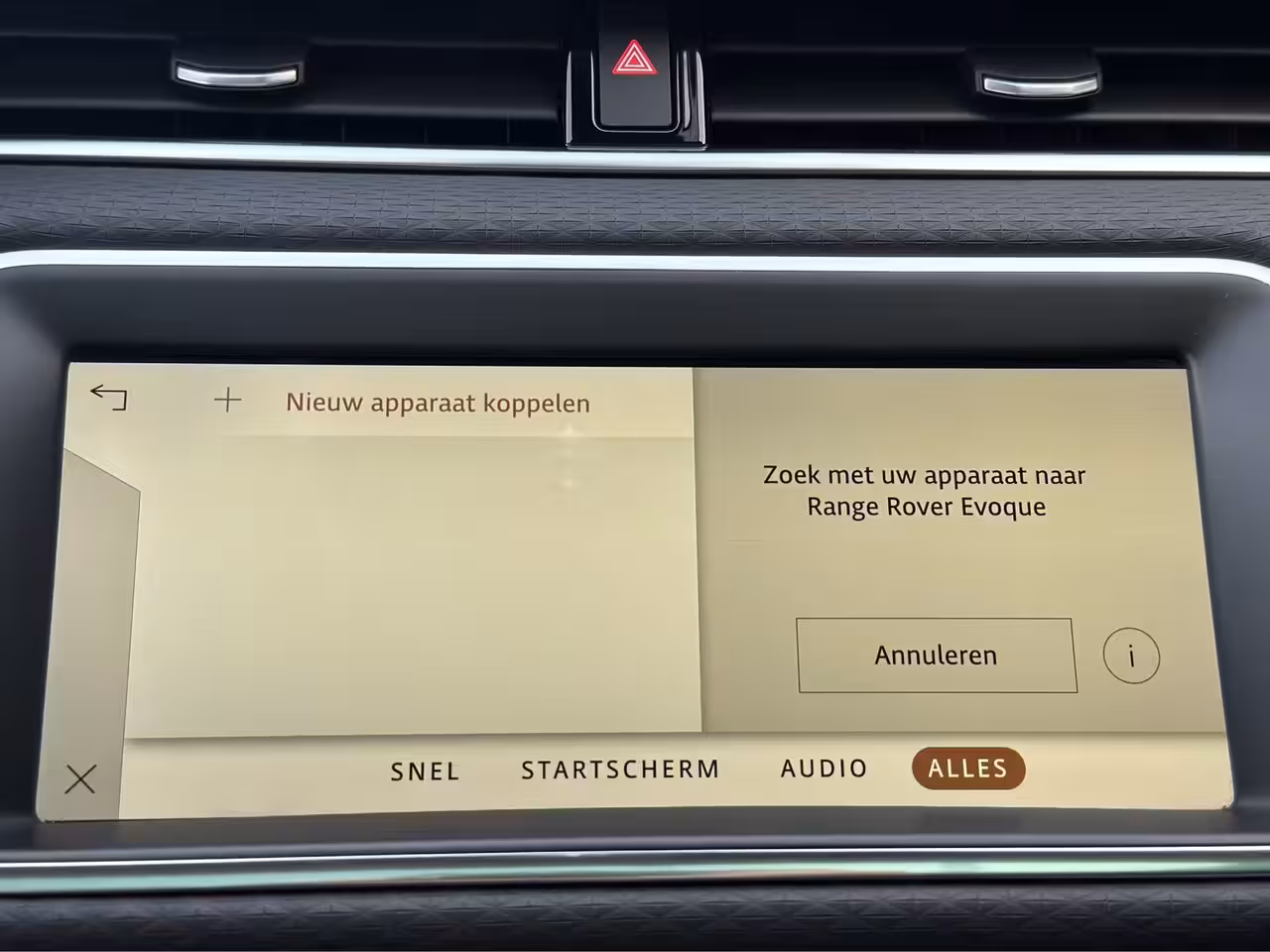 Land Rover Range Rover Evoque 1.5 P300e AWD SE 309 PK Panoramadak | Volleder | 360 Camera | Elektrische stoel | | 18" Ve