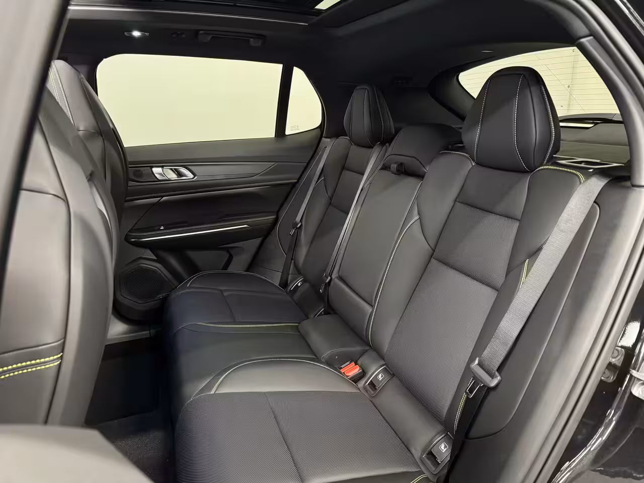 Lynk & Co 01 1.5 More | Alarmsysteem | Apple Carplay/Android Auto|telefoonintegratie premium | Audio in
