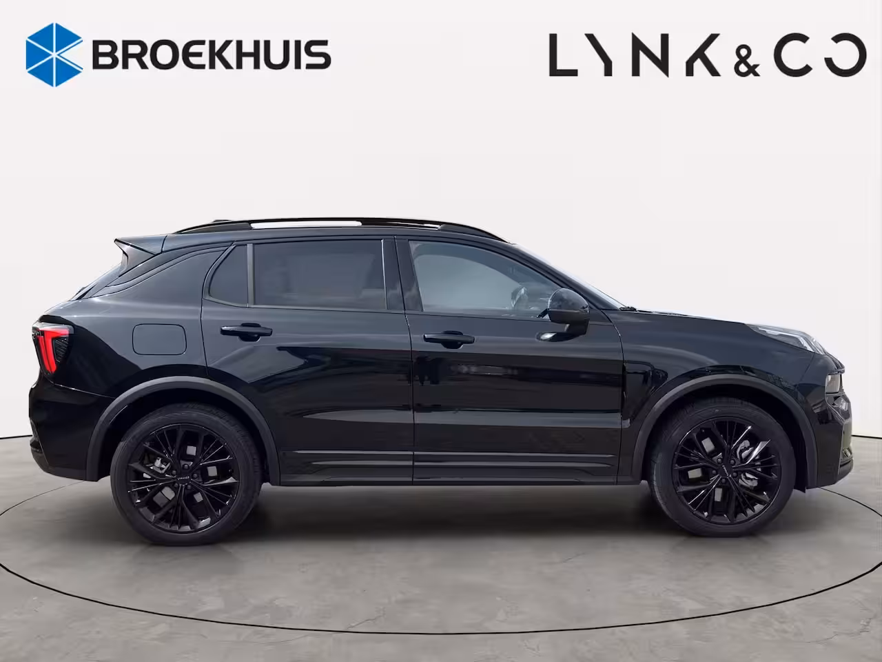 Lynk & Co 01 1.5 More | Alarmsysteem | Apple Carplay/Android Auto|telefoonintegratie premium | Audio in