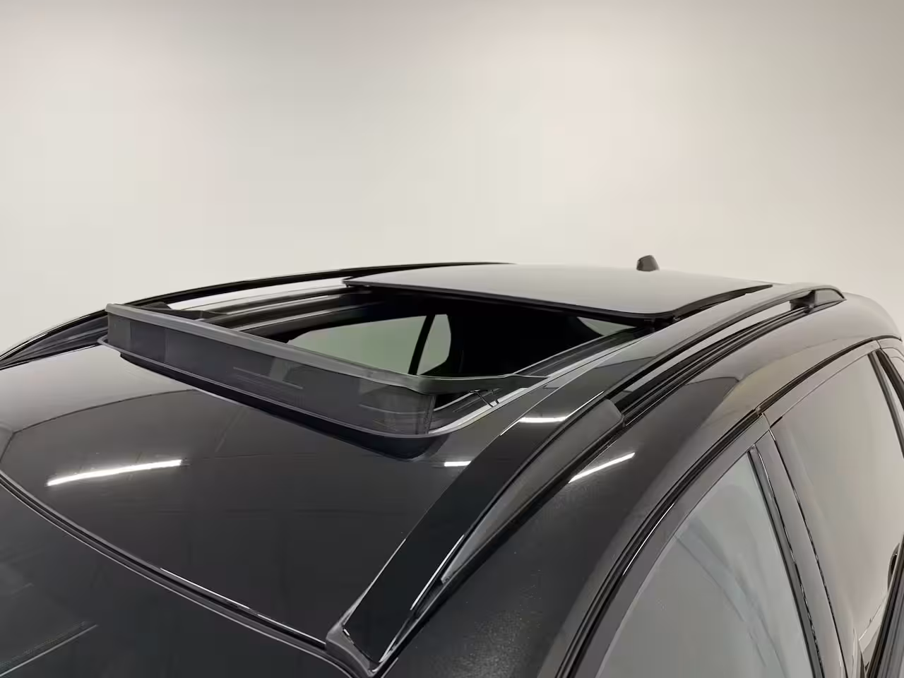 Lynk & Co 01 1.5 More | Alarmsysteem | Apple Carplay/Android Auto|telefoonintegratie premium | Audio in