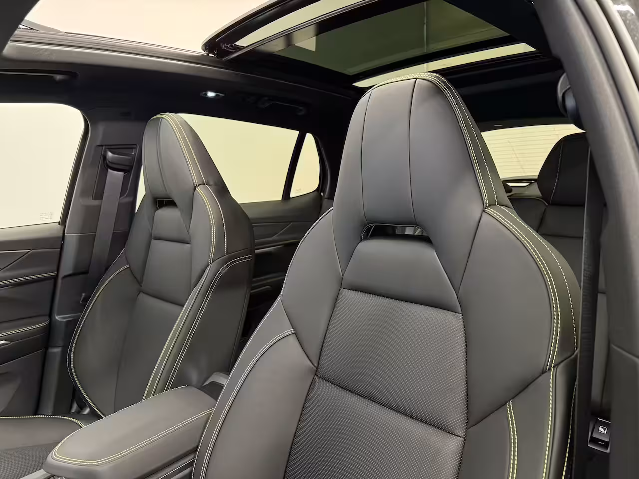 Lynk & Co 01 1.5 More | Alarmsysteem | Apple Carplay/Android Auto|telefoonintegratie premium | Audio in