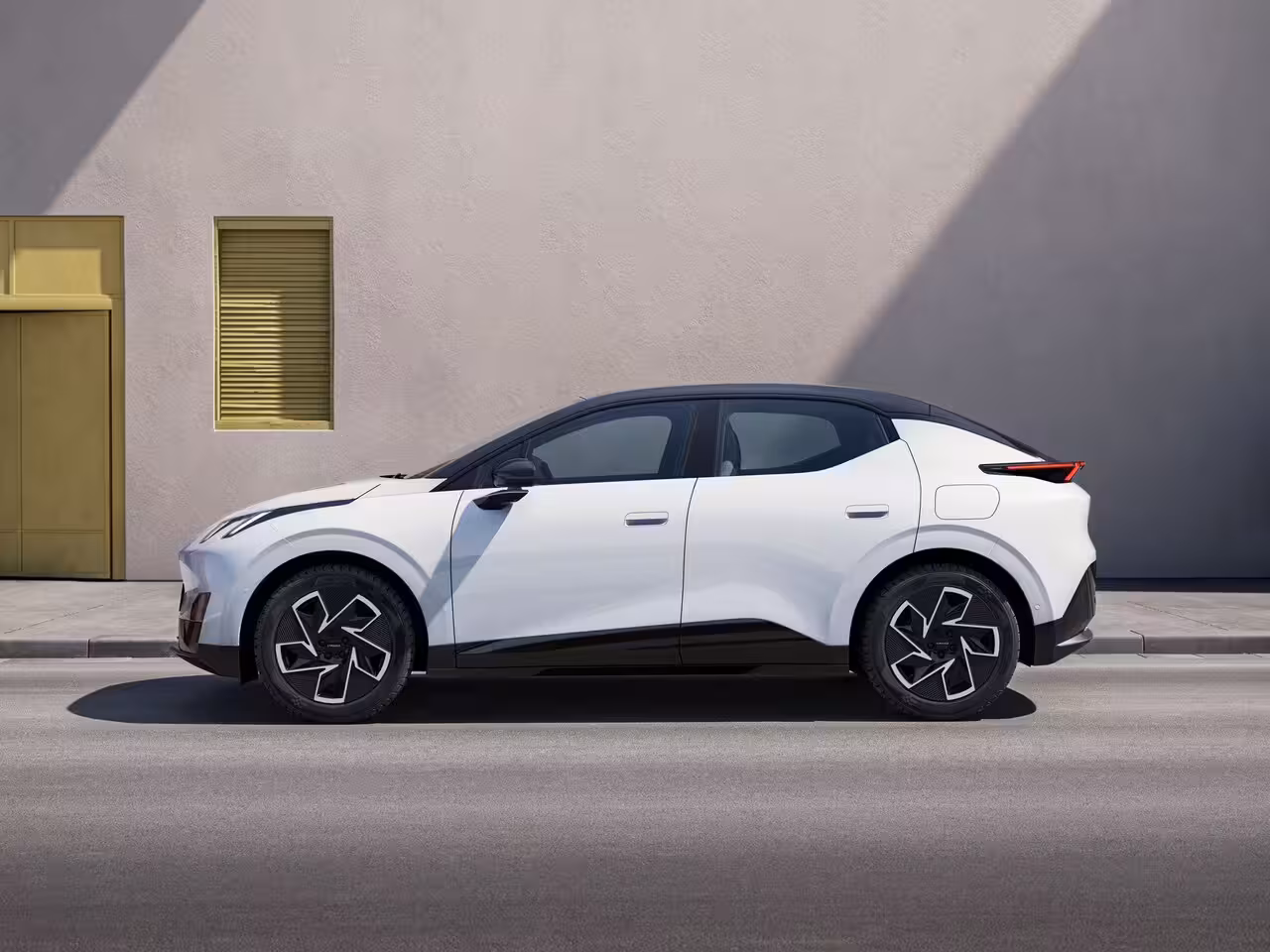 Lynk & Co 02 Core 66 kWh | 11 kW lader | Achteruitrijcamera | Alarmsysteem