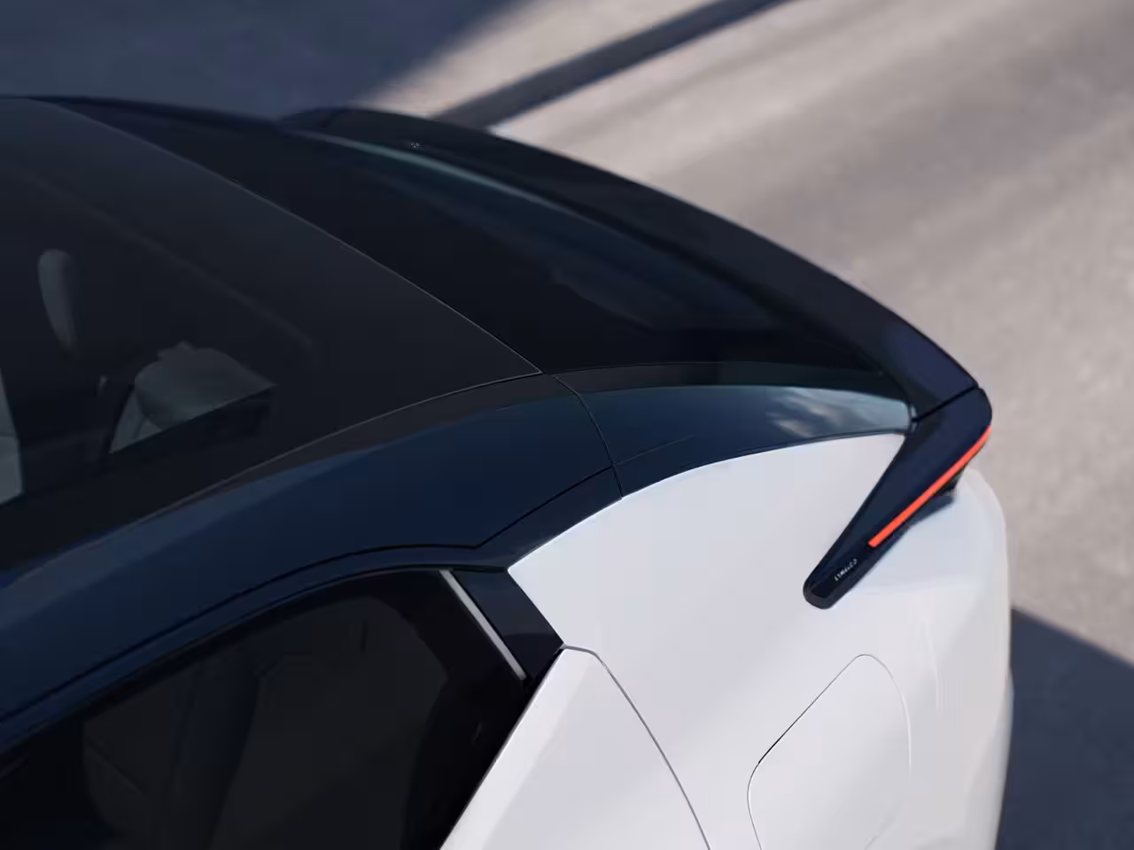 Lynk & Co 02 Core 66 kWh | 11 kW lader | Achteruitrijcamera | Alarmsysteem