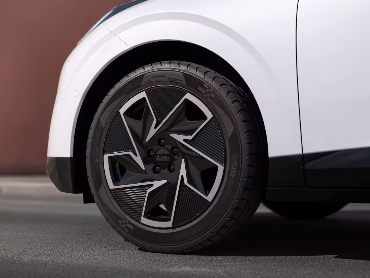 Lynk & Co 02 Core 66 kWh | 11 kW lader | Achteruitrijcamera | Alarmsysteem