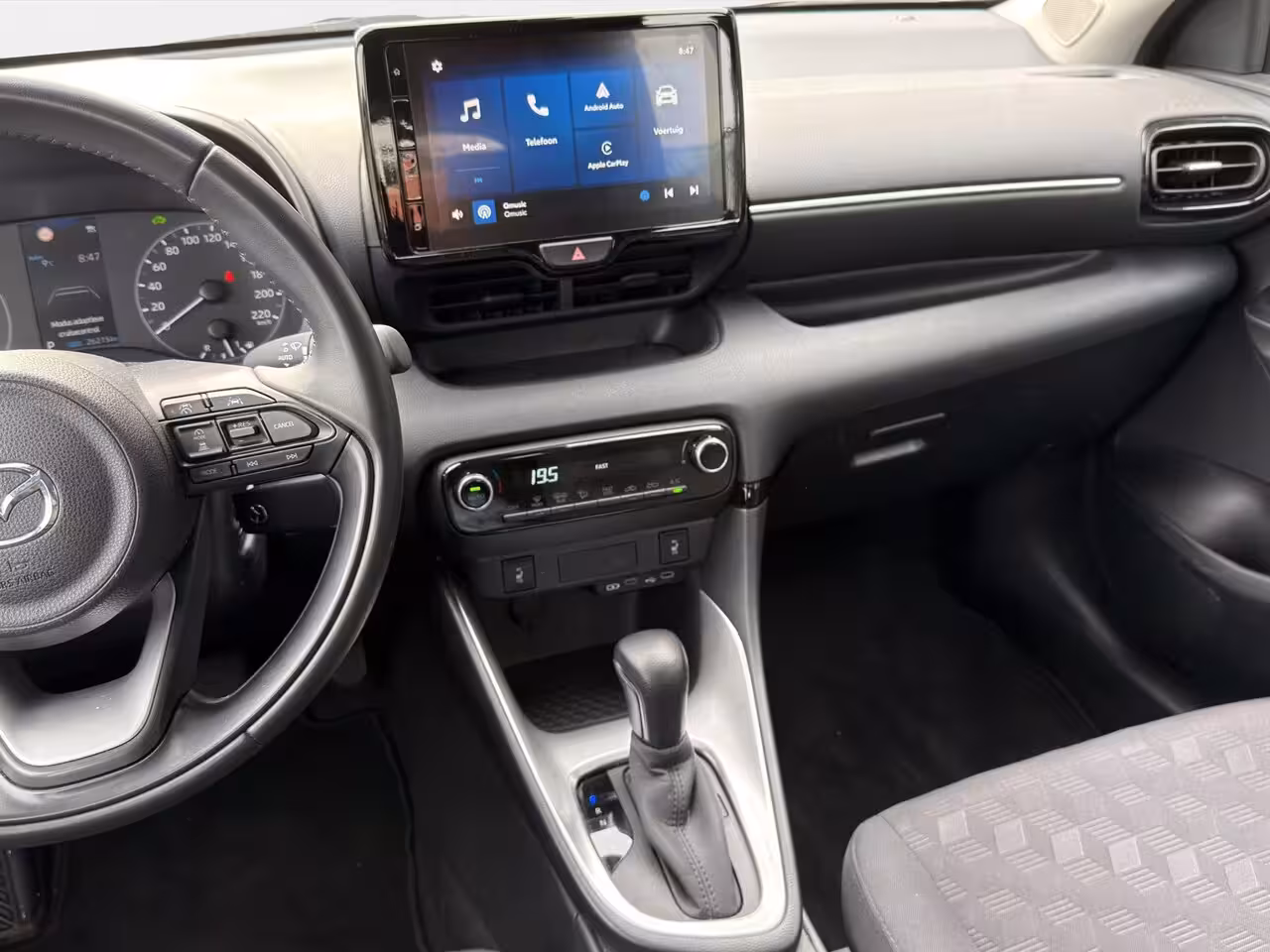 Mazda 2 Hybrid 1.5 Centre-line | Apple Carplay/Android Auto | Achteruitrijcamera | Verwarmde voorstoelen